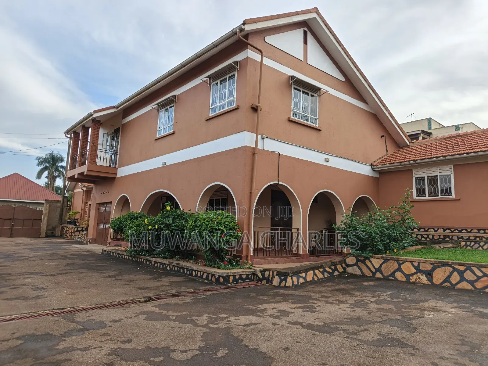 4bdrm Duplex in Fs Properties Ltd, Central Division for rent in Central Division