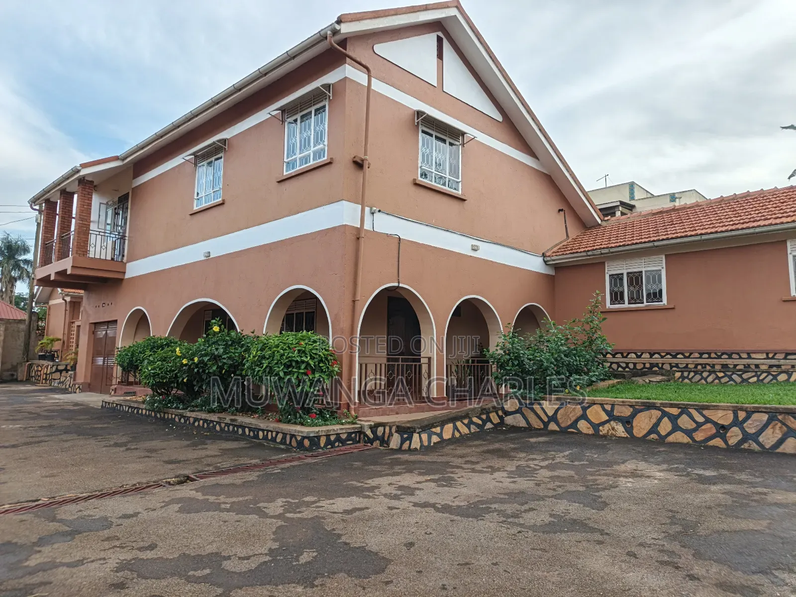 4bdrm Duplex in Fs Properties Ltd, Central Division for rent in Central Division