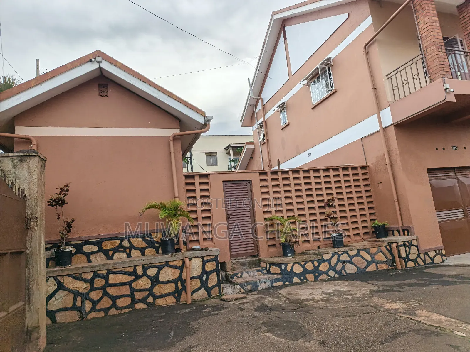 4bdrm Duplex in Fs Properties Ltd, Central Division for rent in Central Division