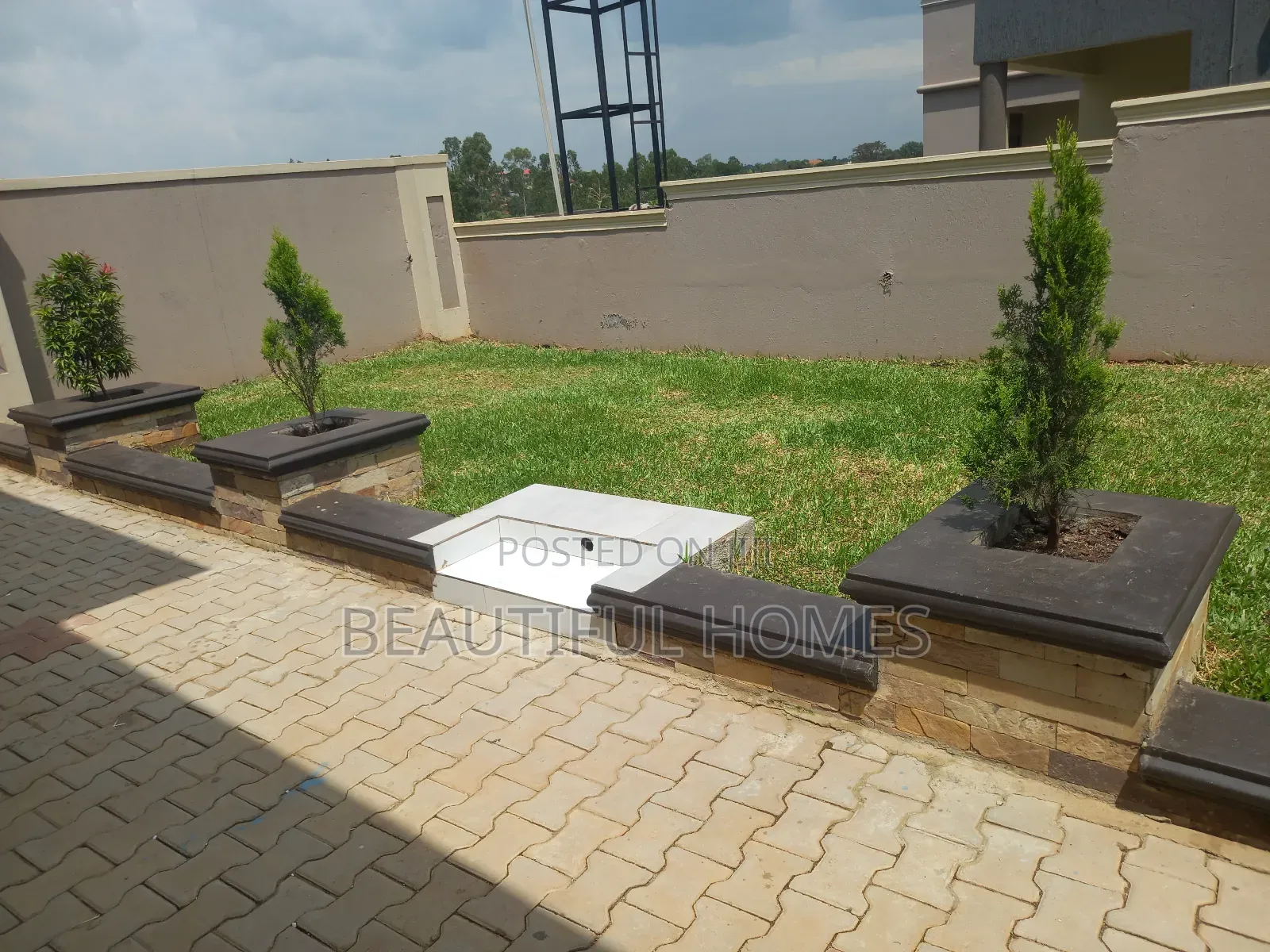 Furnished 4bdrm House in Kira for sale in Kira