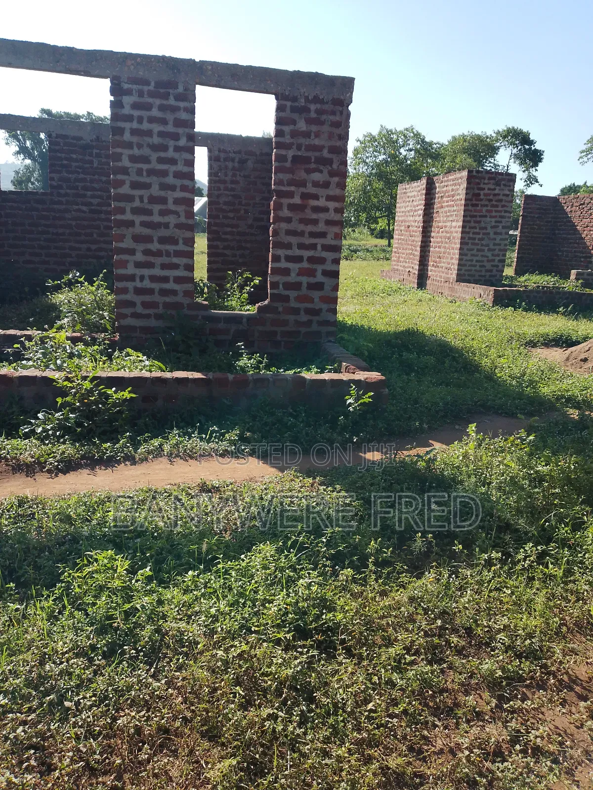 Land for Sale 2.6 Acres at 280m All in Mukono in Ntenjeru / Mukono