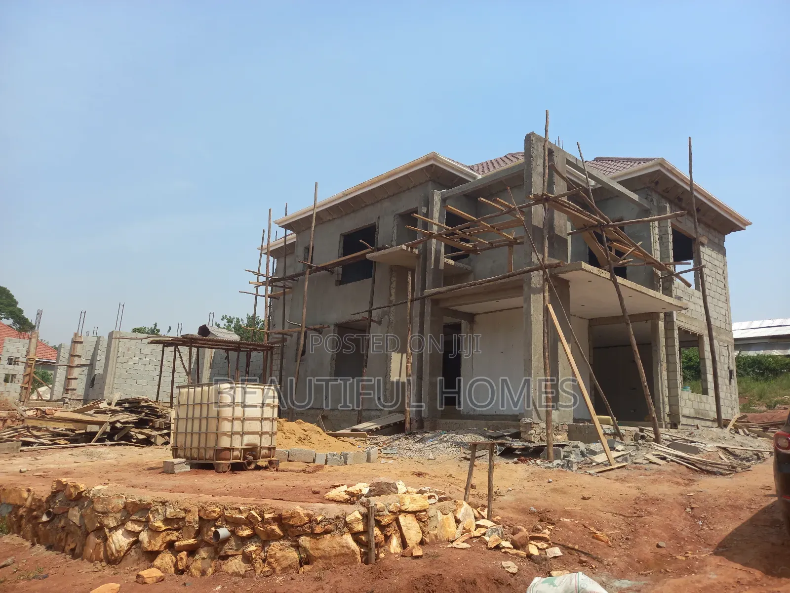 Furnished 4bdrm Duplex in Kira for sale in Kira