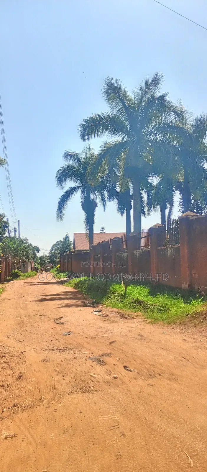 1 Acre of Land in Namugongo (W/T Old Fashioned House 6units Rentals in Central Division