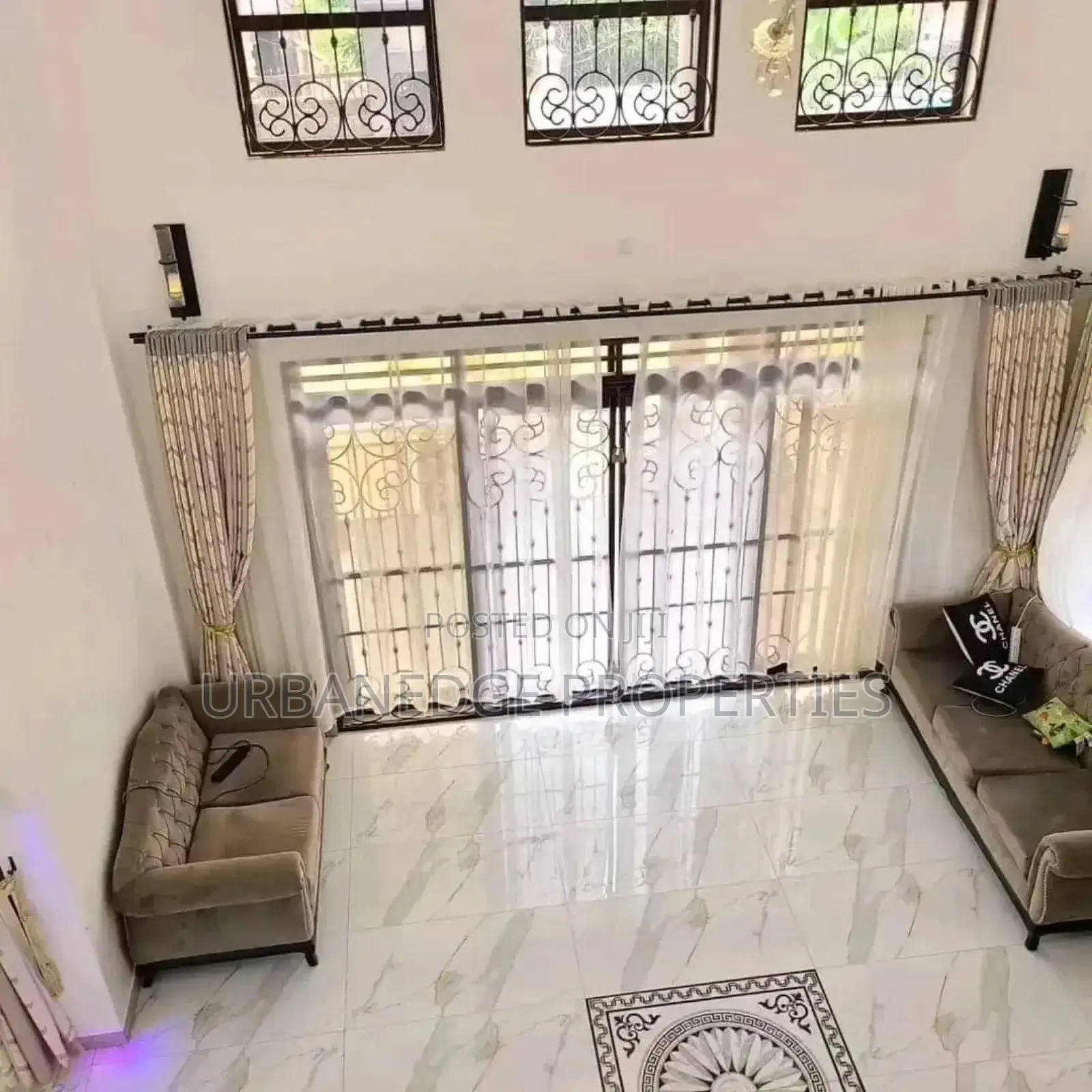 6bdrm Mansion in Bwebajja Akright, Central Division for rent in Central Division