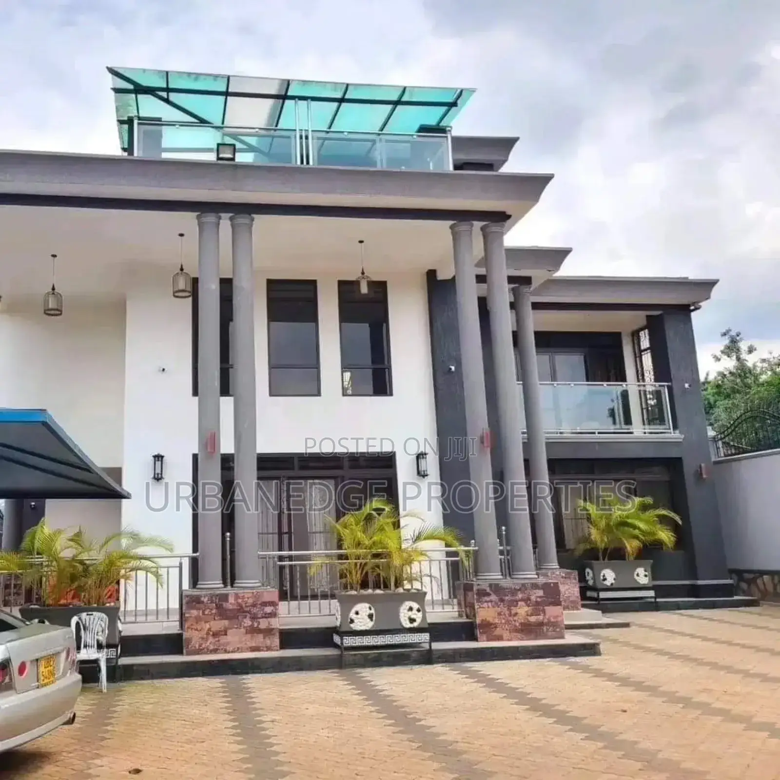 6bdrm Mansion in Bwebajja Akright, Central Division for rent in Central Division