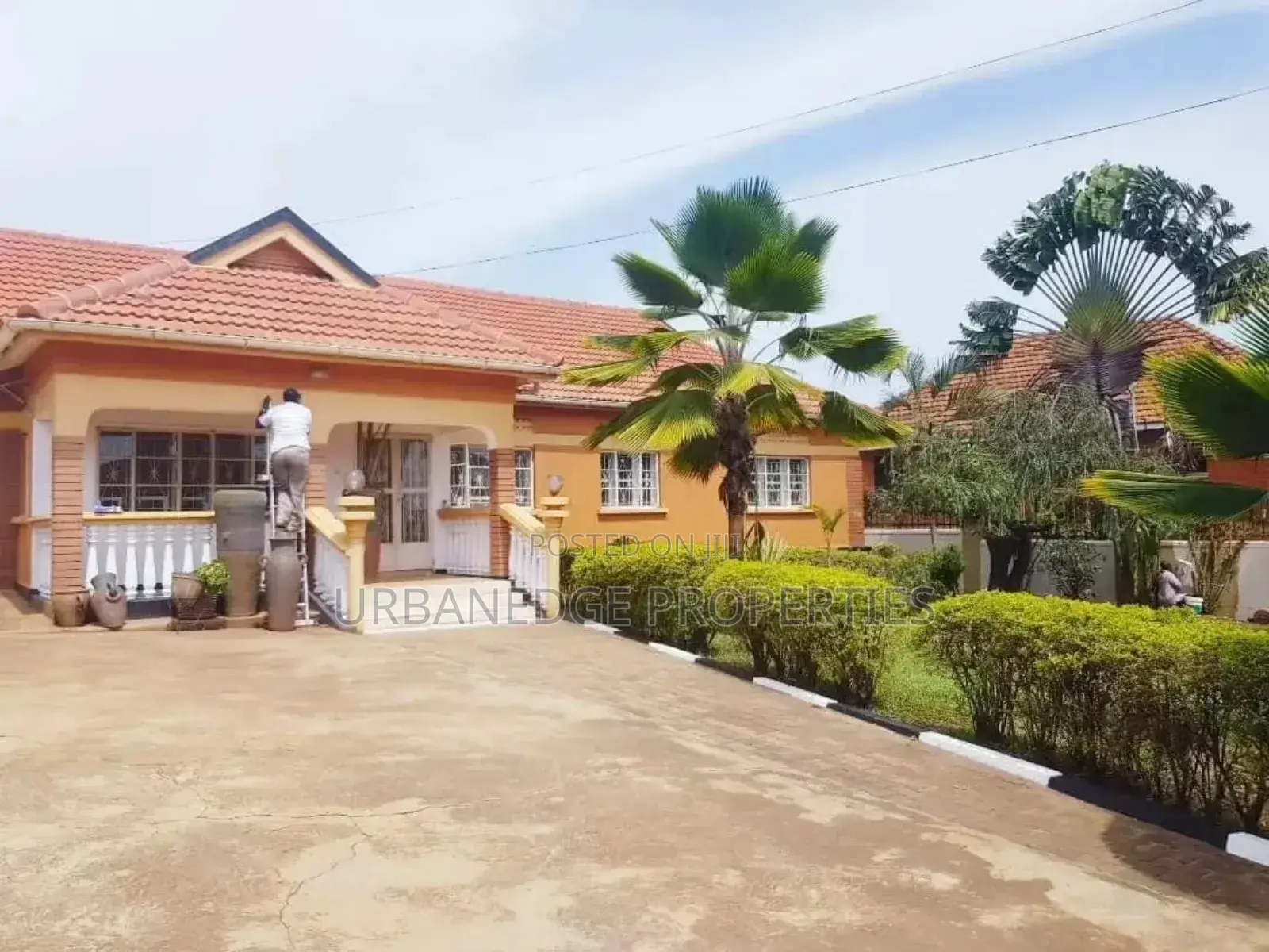 4bdrm Bungalow in Kitende, Central Division for rent in Central Division
