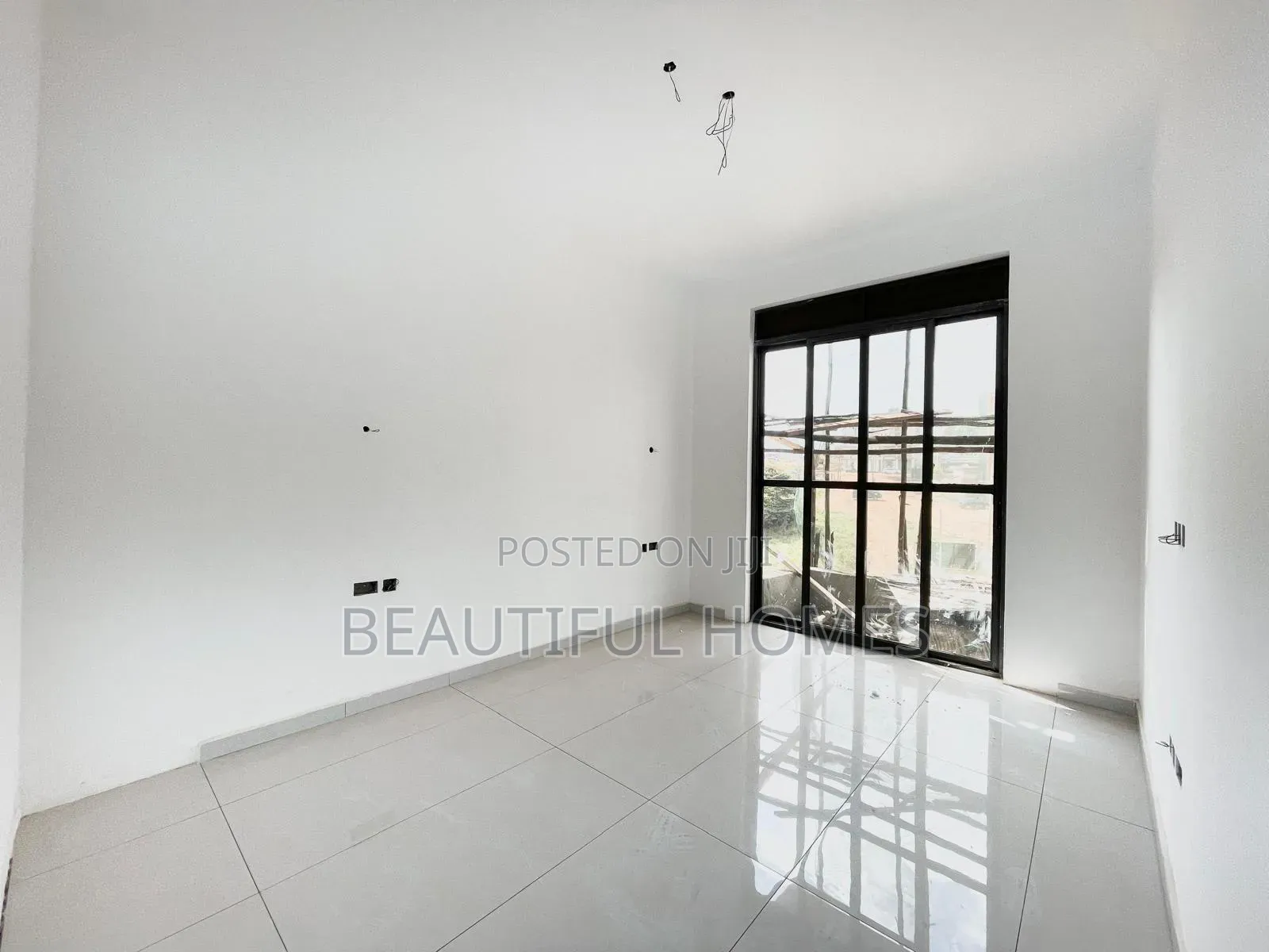 Furnished 1bdrm Condo in Kira for sale in Kira