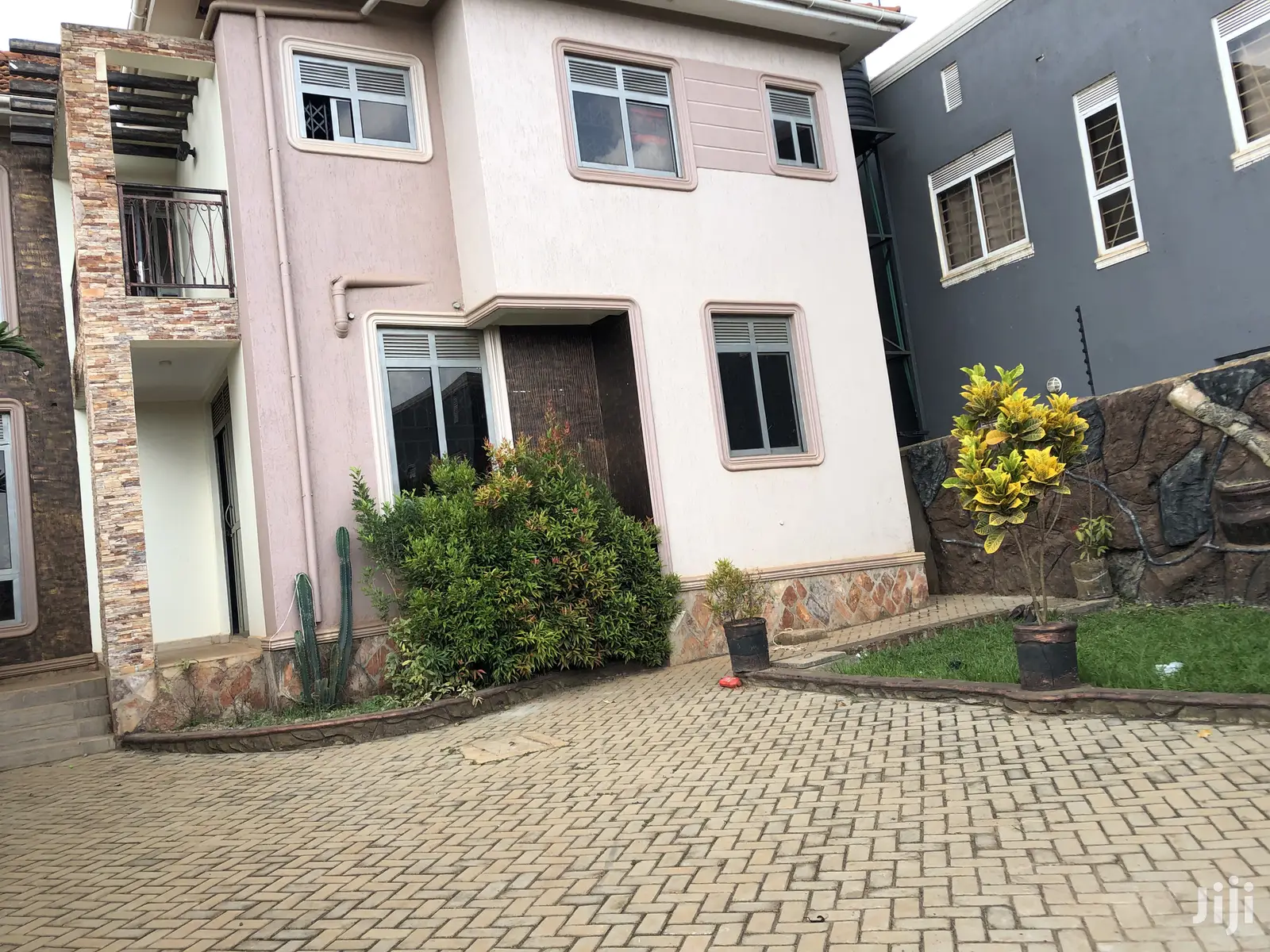 Kira Classical Beauty for Sale in Kampala