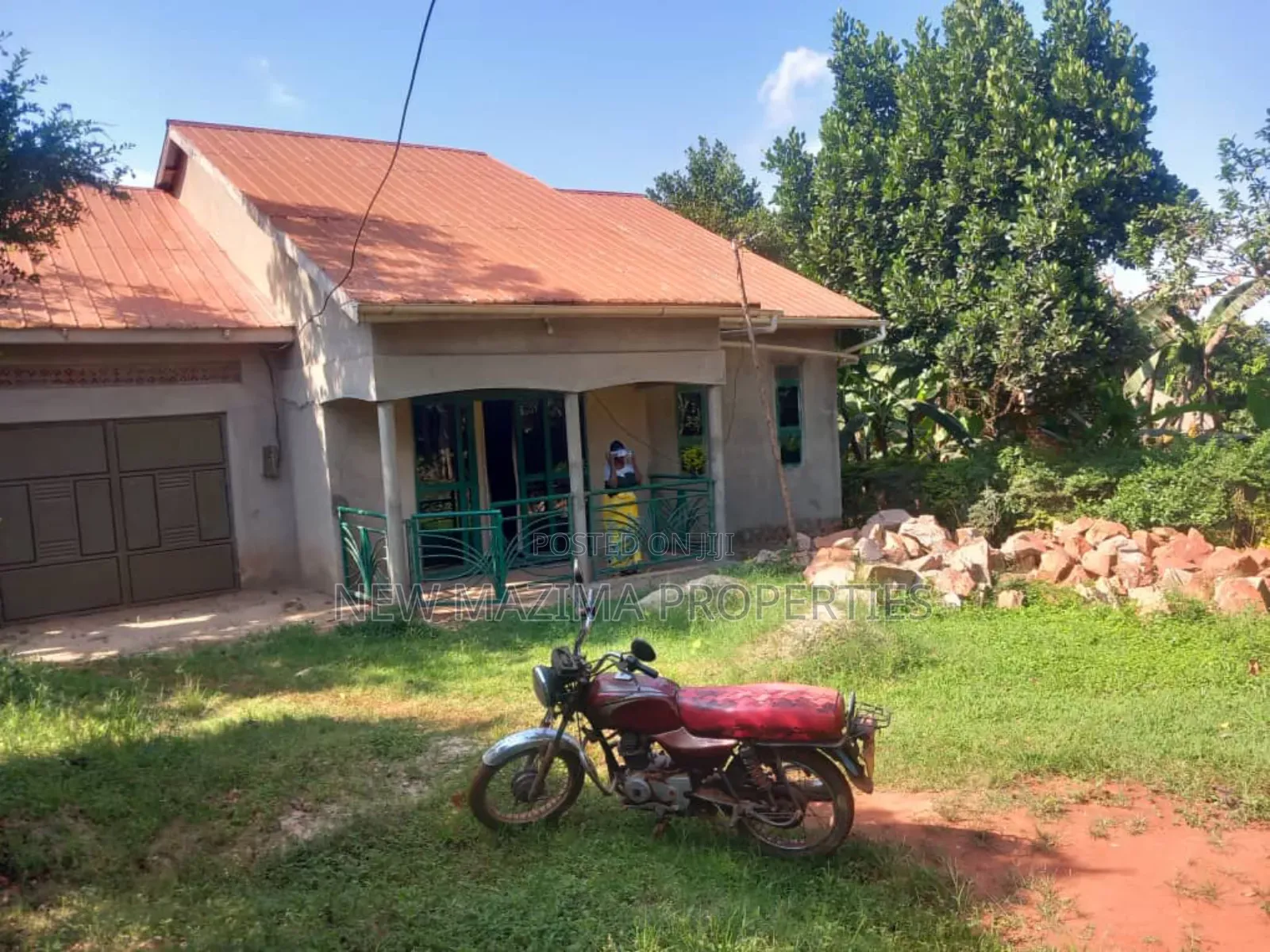3bdrm Bungalow in Nsangi Maya Town, Central Division for sale in Central Division