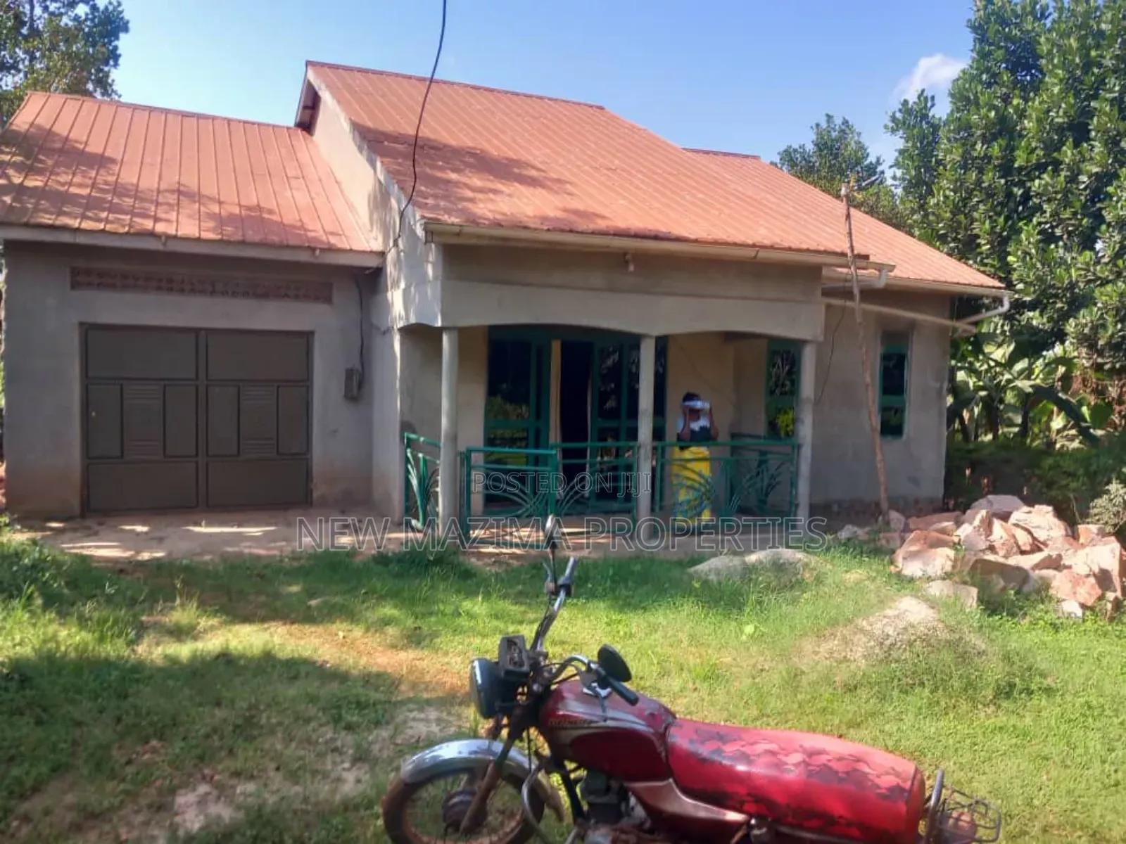 3bdrm Bungalow in Nsangi Maya Town, Central Division for sale in Central Division