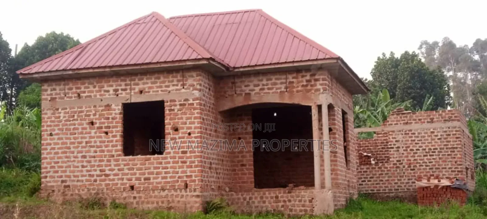 2bdrm House In Buwambo, Central Division For Sale in Central Division
