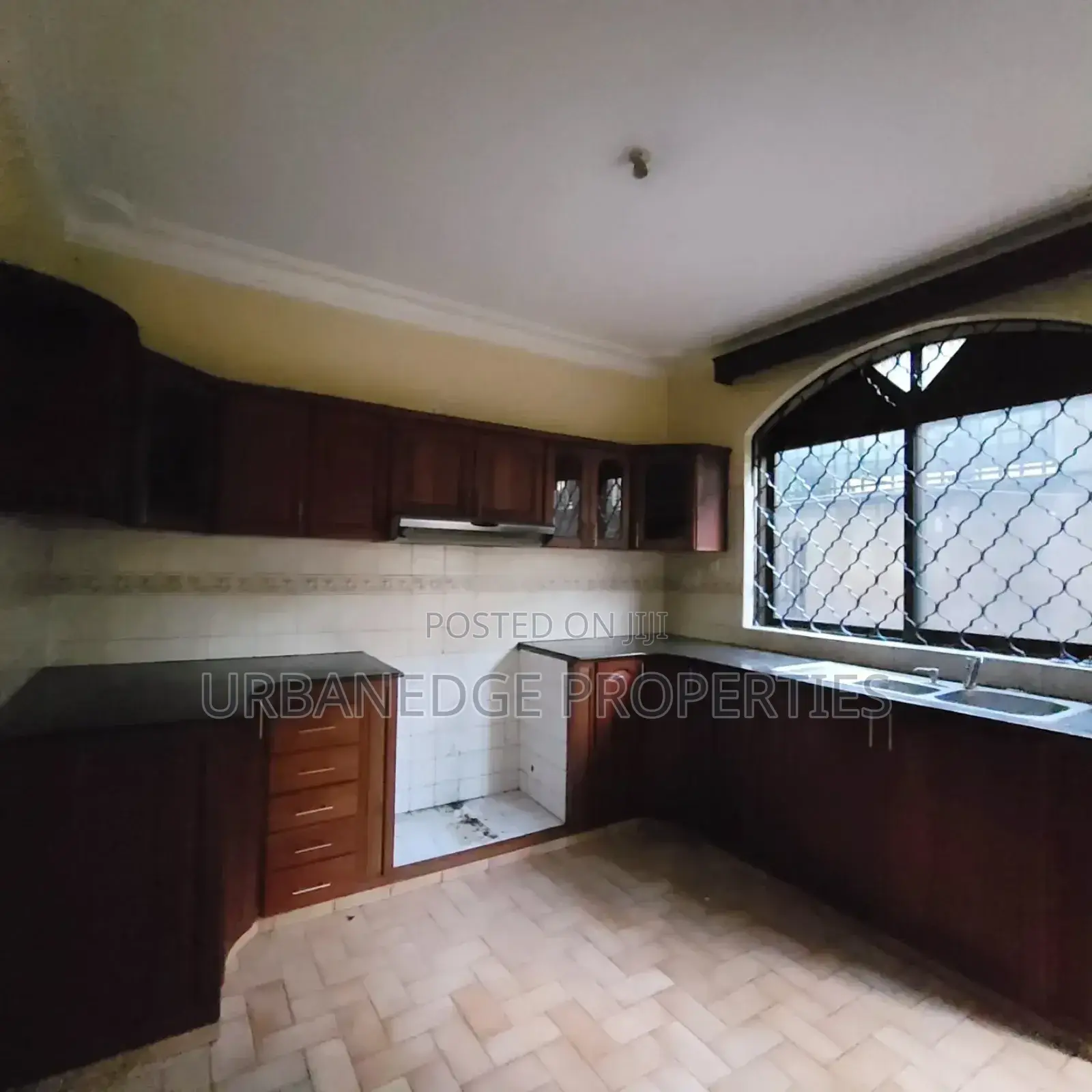 2bdrm Apartment in Muyenga Bukasa, Central Division for rent in Central Division