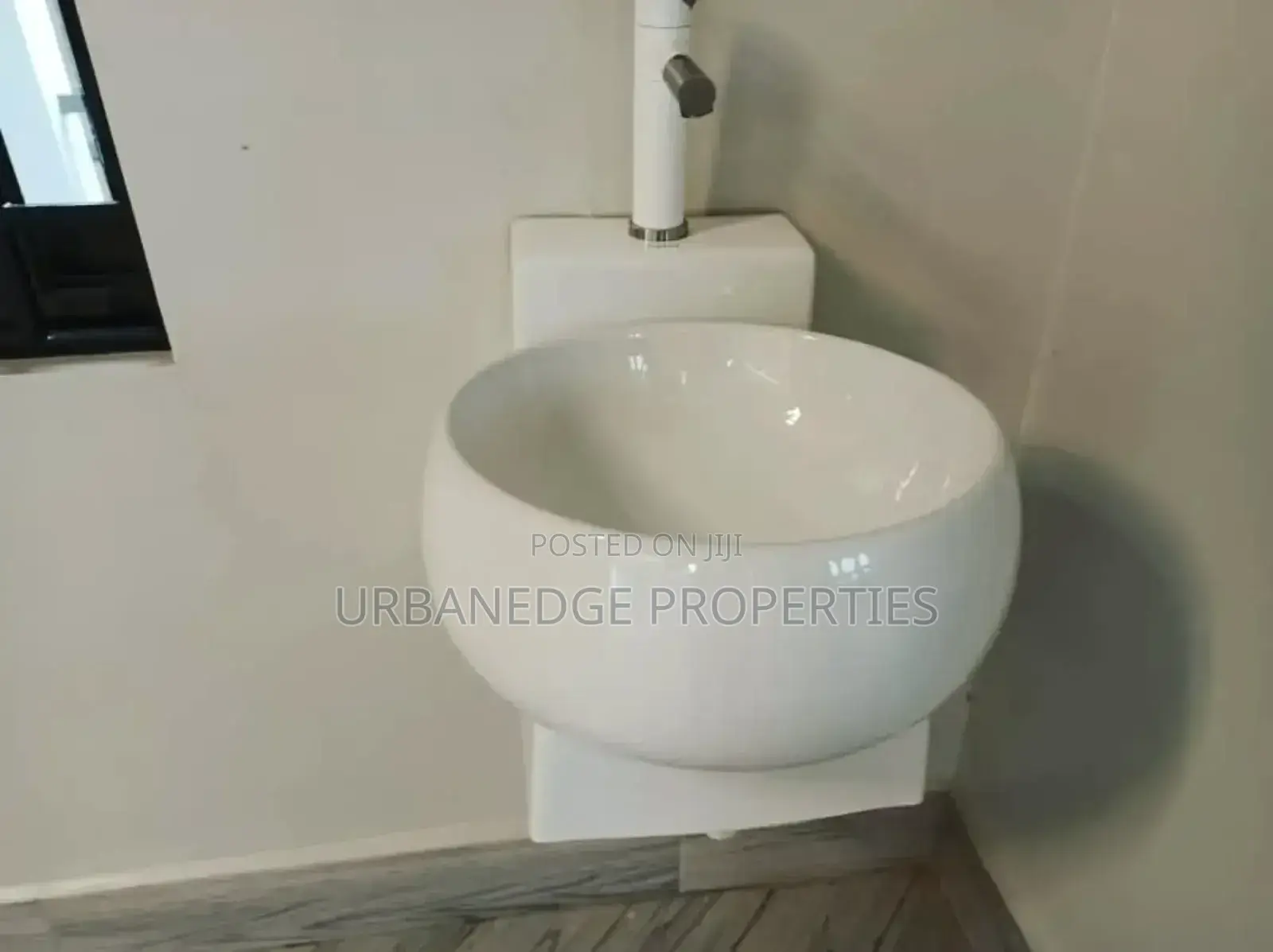 7bdrm Mansion in Muyenga, Central Division for rent in Central Division