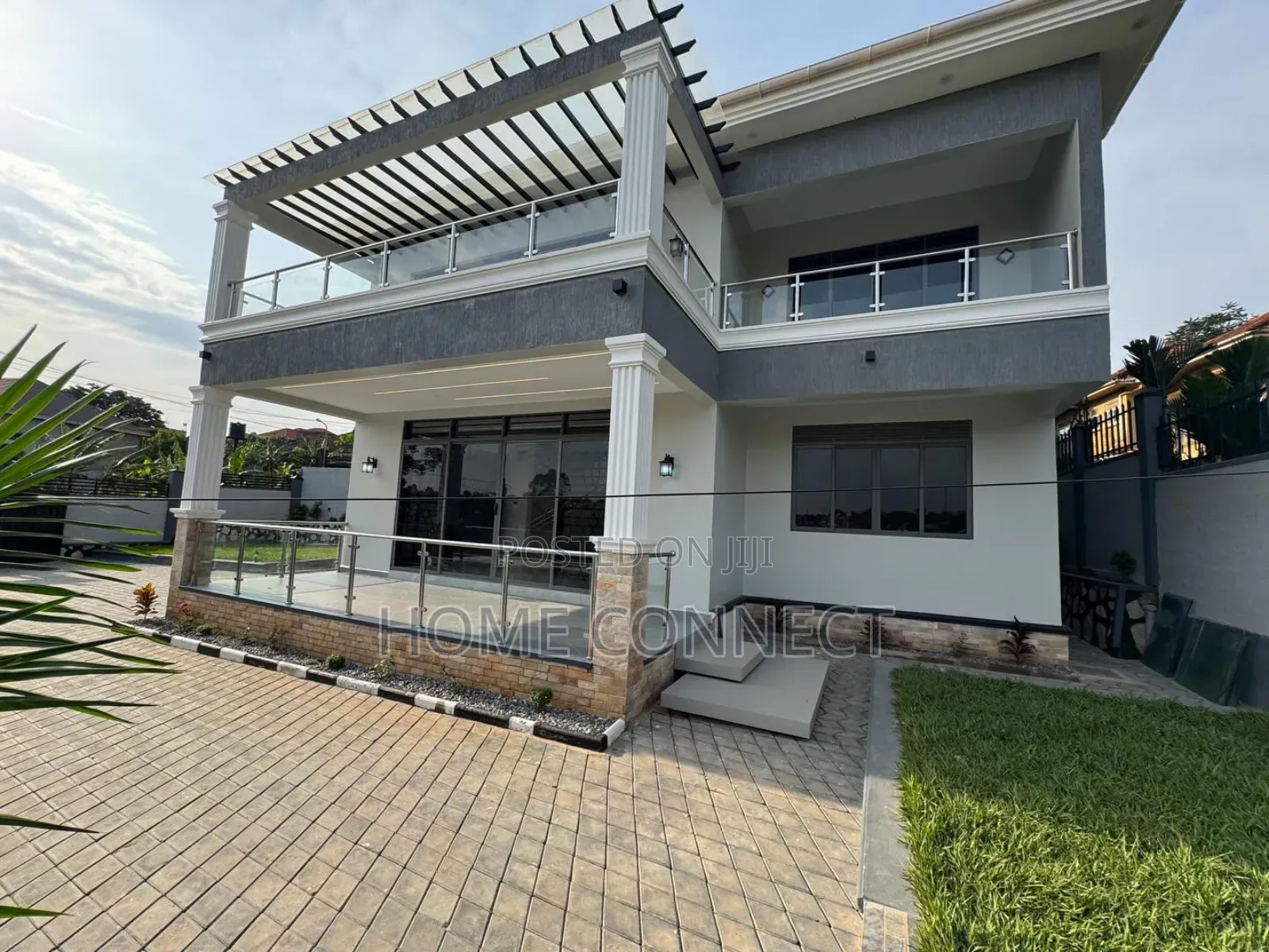 5bdrm Duplex in Kira, Central Division for sale in Central Division