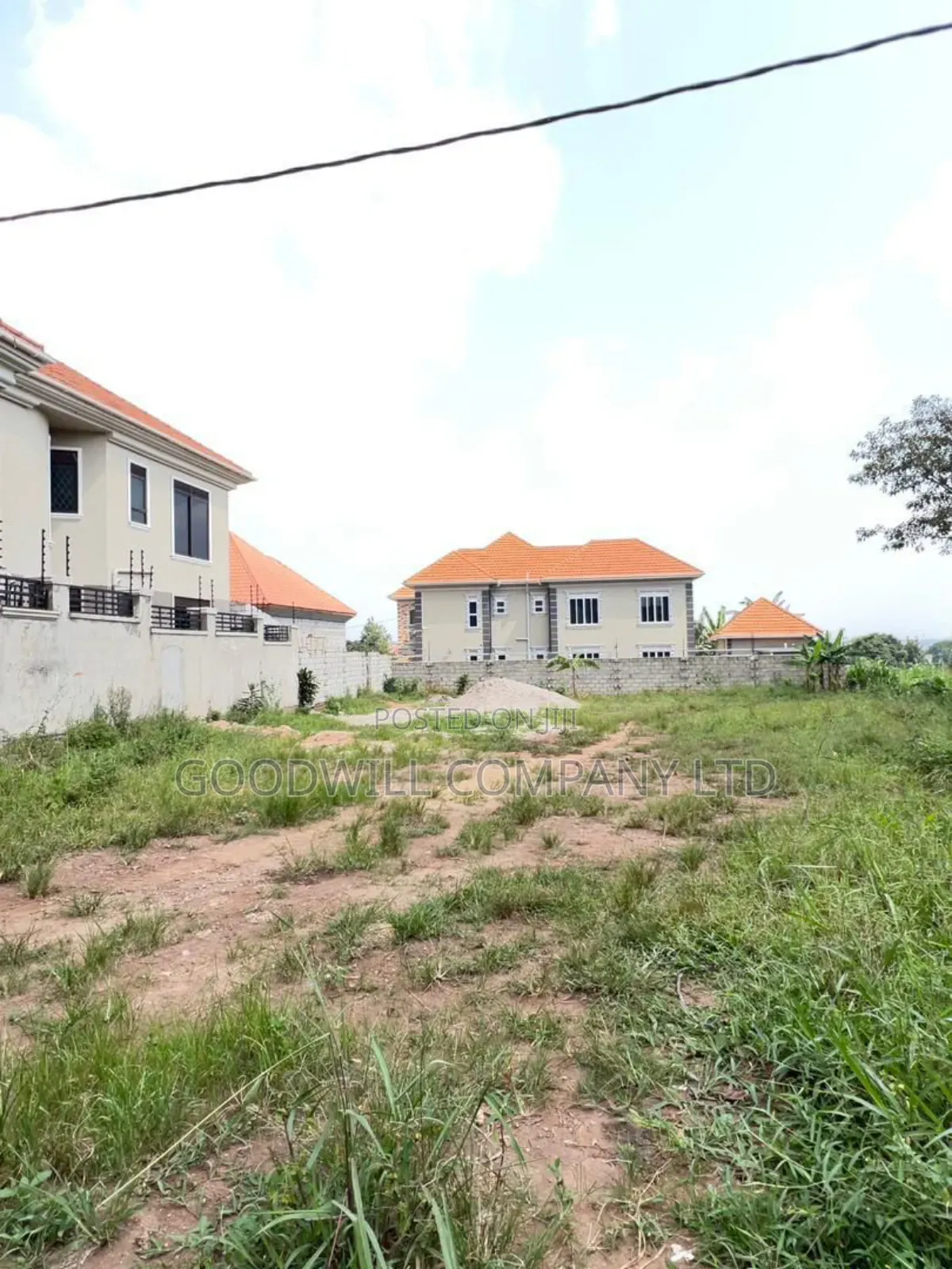 100 by 100 Feet Plot on Sale in Kira in Central Division