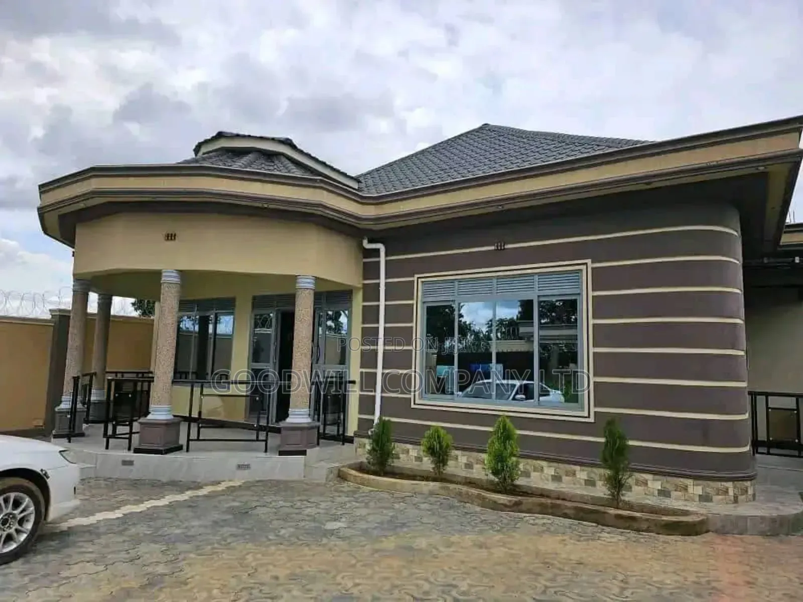 5bdrm House in Kasangati, Central Division for sale in Central Division