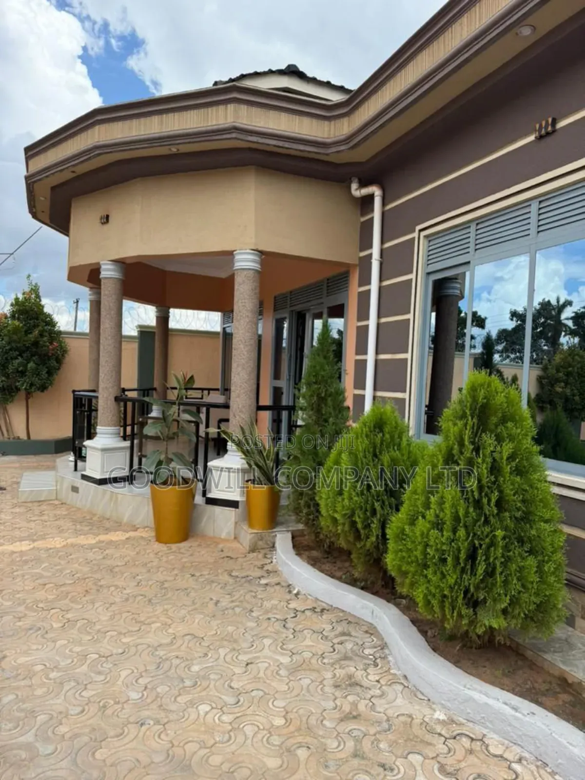 5bdrm House in Kasangati, Central Division for sale in Central Division