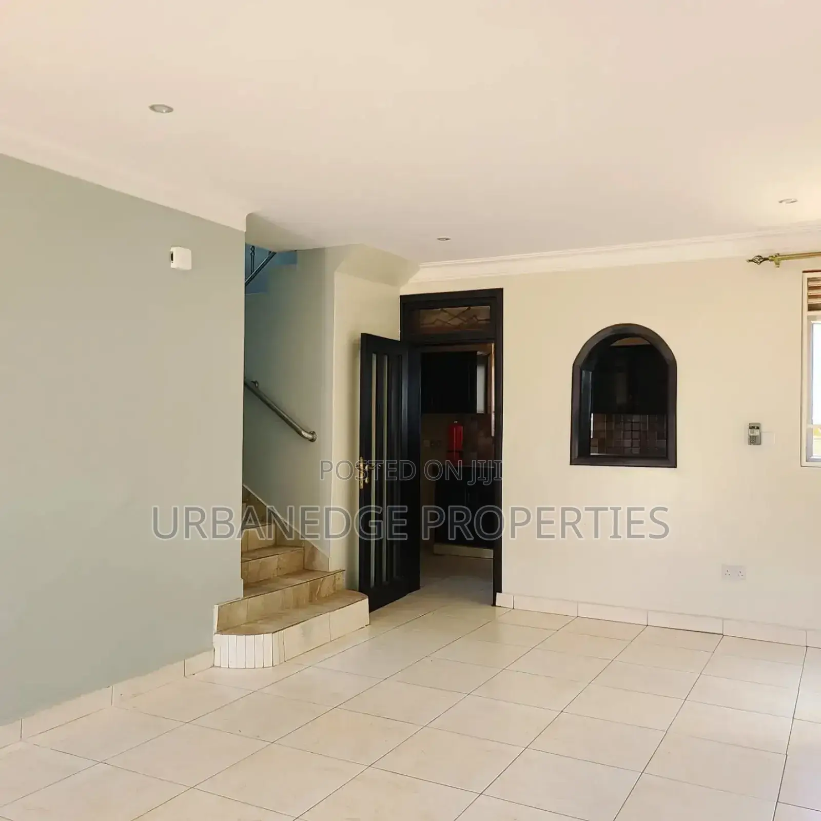 4bdrm Villa in Muyenga Bukasa, Central Division for rent in Central Division