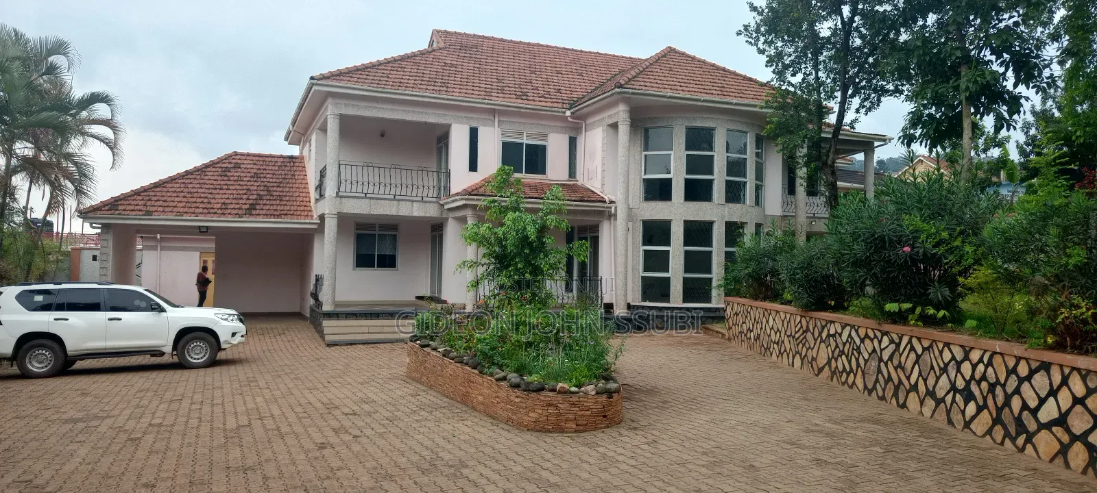 6bdrm Mansion in Muyenga, Makindye for rent in Makindye