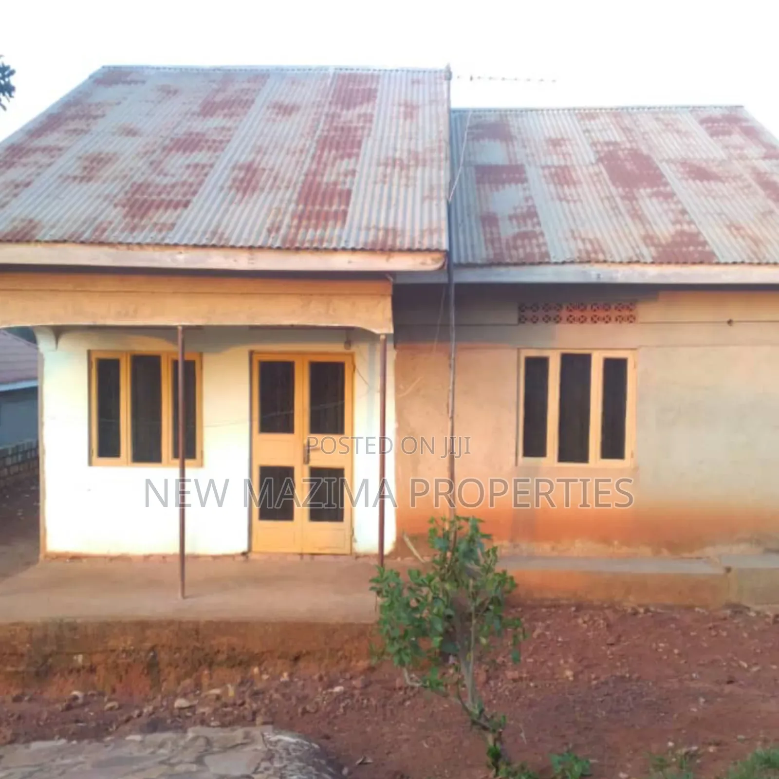 3bdrm House in Kitala Ntebe Rd, Central Division for sale in Central Division