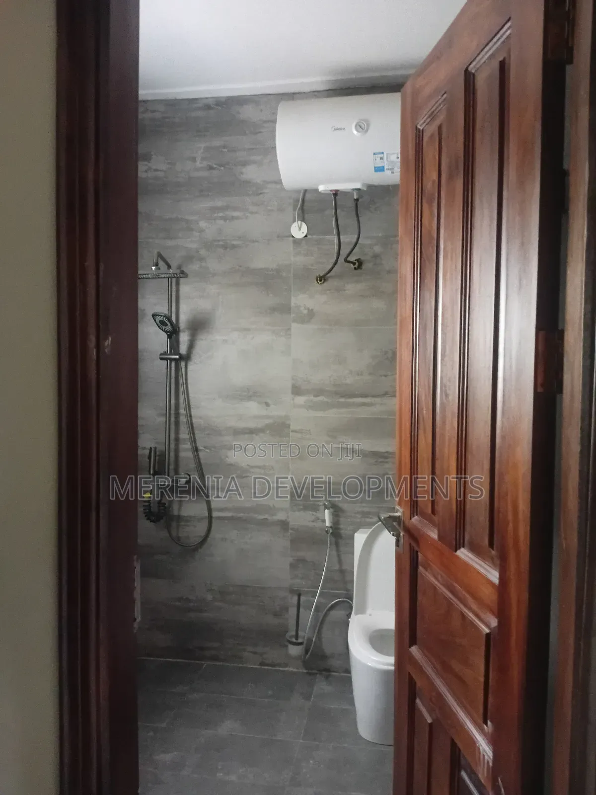 3bdrm Apartment in Muyenga, Makindye for rent in Makindye