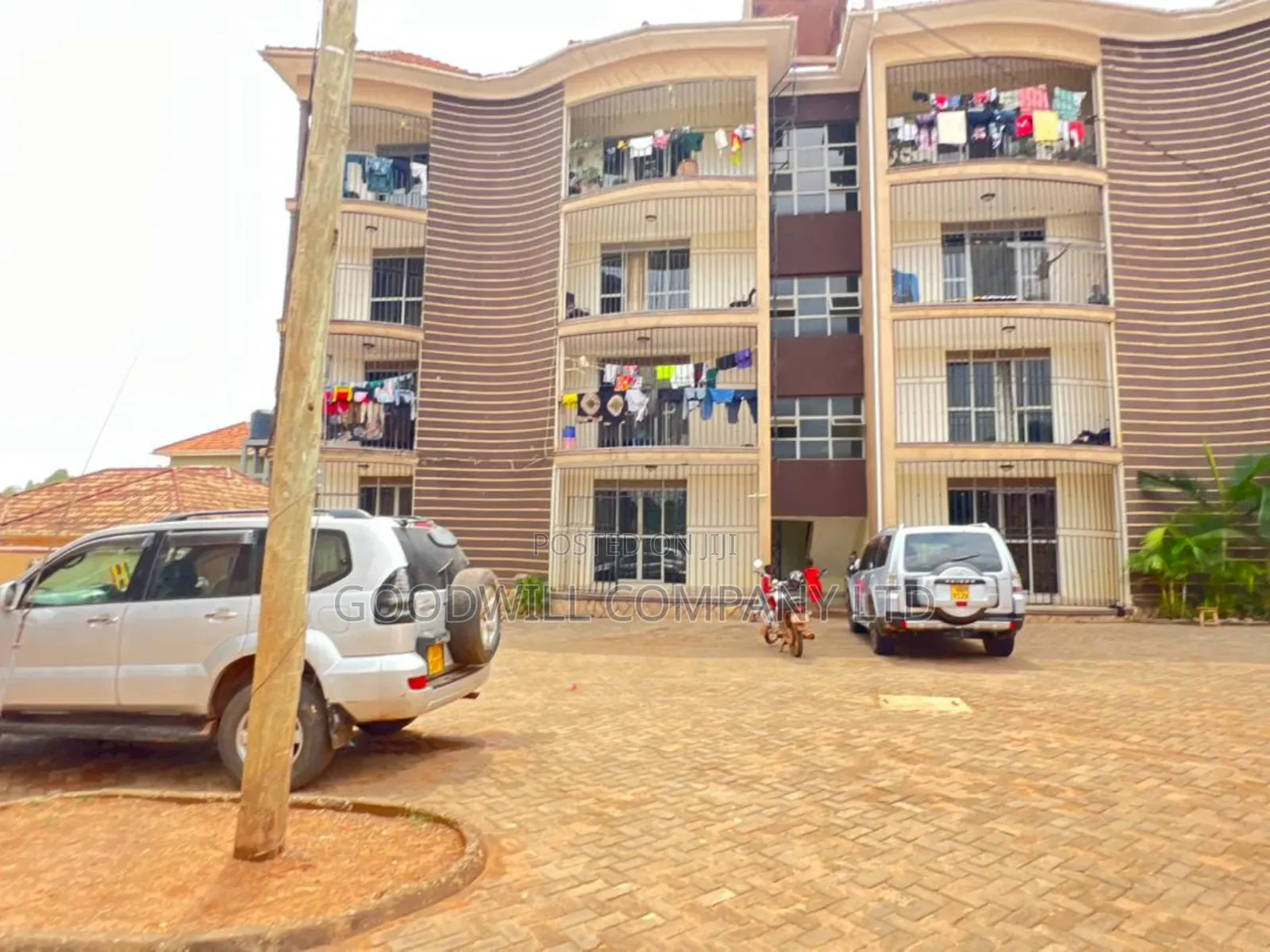 4bdrm Apartment in Kira, Central Division for sale in Central Division
