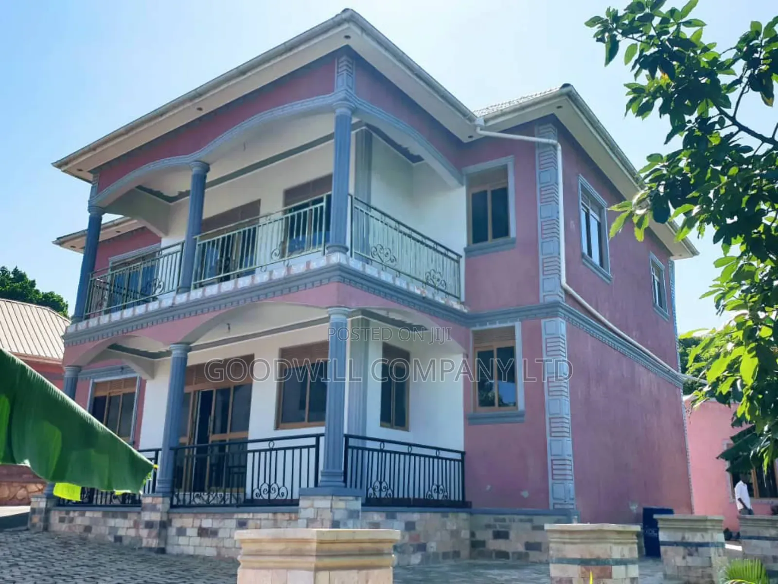 6bdrm Mansion in Katende Masaka Road, Central Division for sale in Central Division