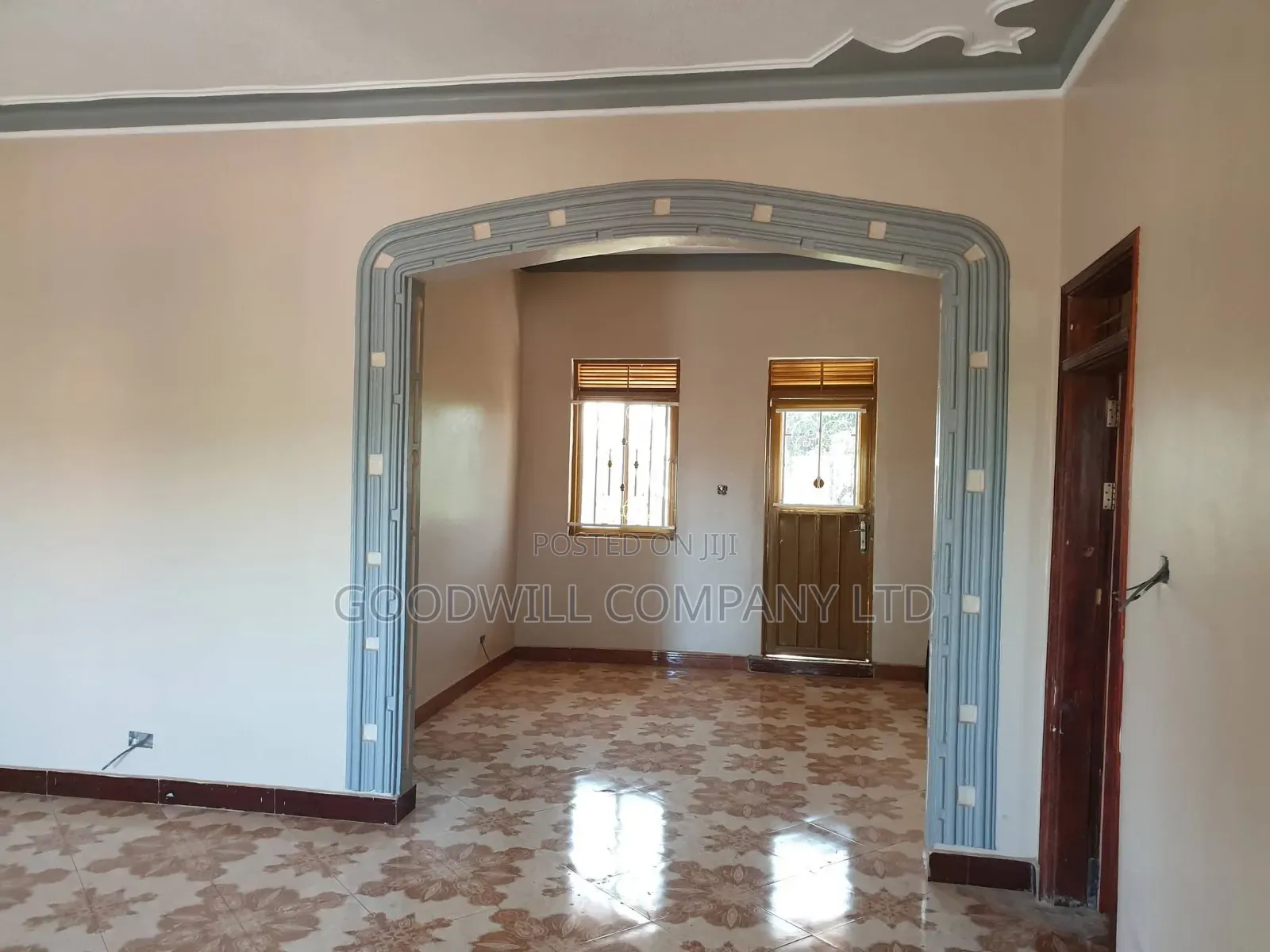 6bdrm Mansion in Katende Masaka Road, Central Division for sale in Central Division
