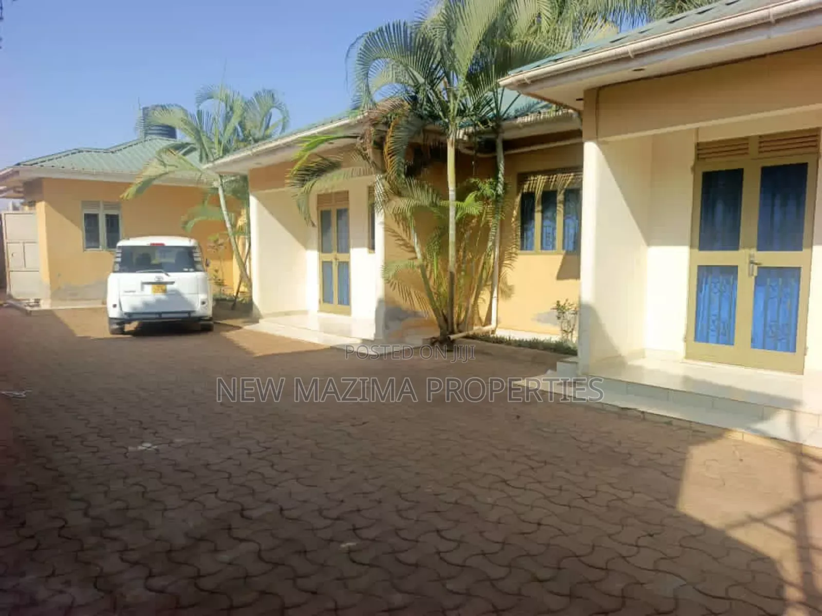 6bdrm House in Kira Mamerito Rd, Central Division for sale in Central Division