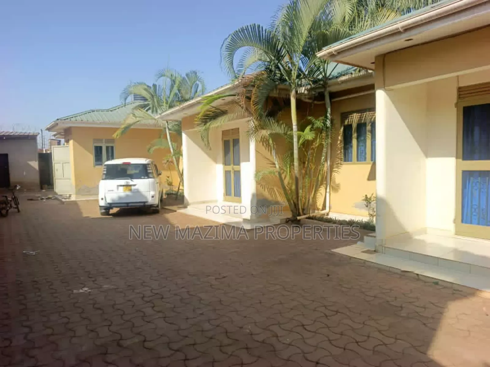6bdrm House in Kira Mamerito Rd, Central Division for sale in Central Division