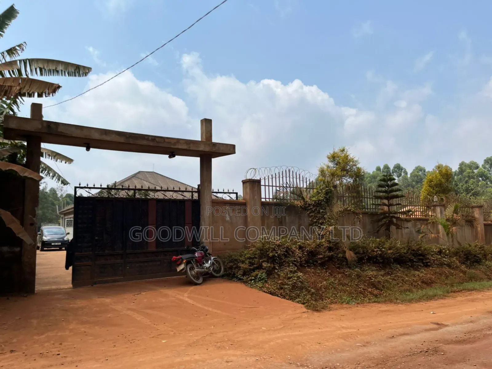 5bdrm House in Burondo Wakiso, Central Division for sale in Central Division