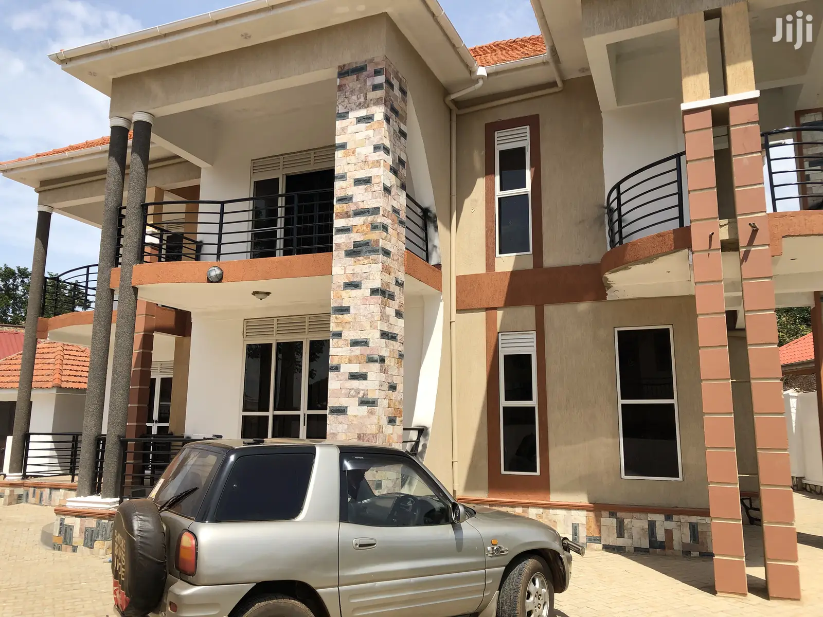 Najjera First Class Mansion on Sell in Kampala
