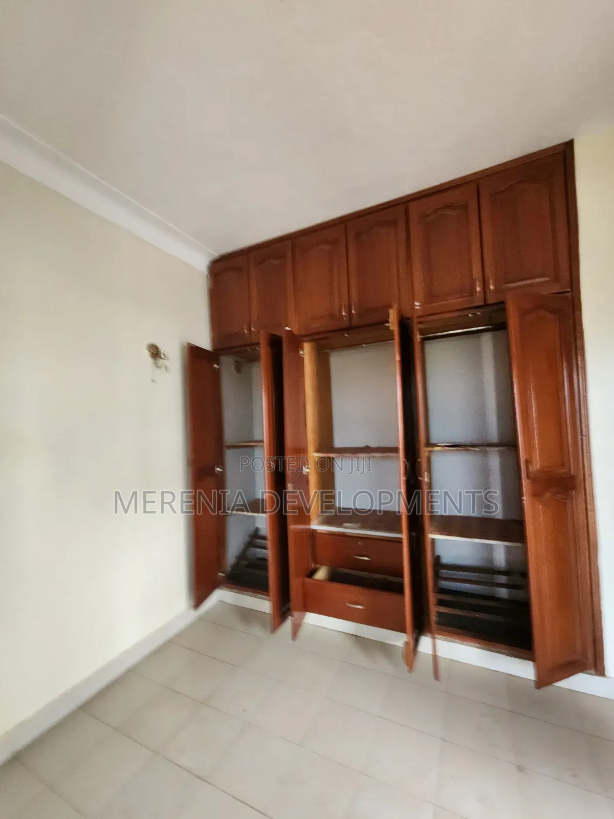 2bdrm Apartment in Muyenga, Makindye for rent in Makindye