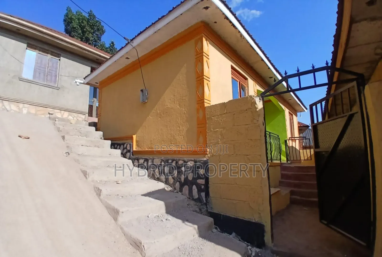 2bdrm House in Nansana Along Hoima for sale in Wakiso / Wakiso