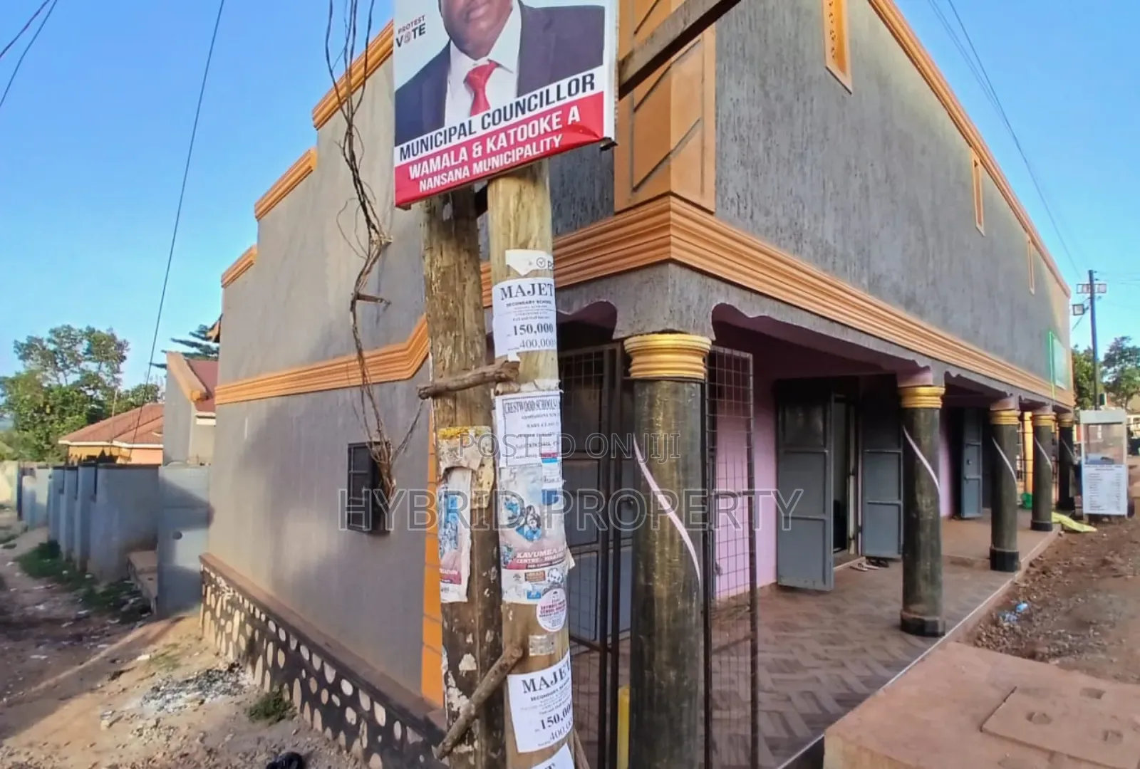 Beautiful/Fancy Shops For Sale In Nansana Along Hoima Road Vv in Wakiso / Wakiso