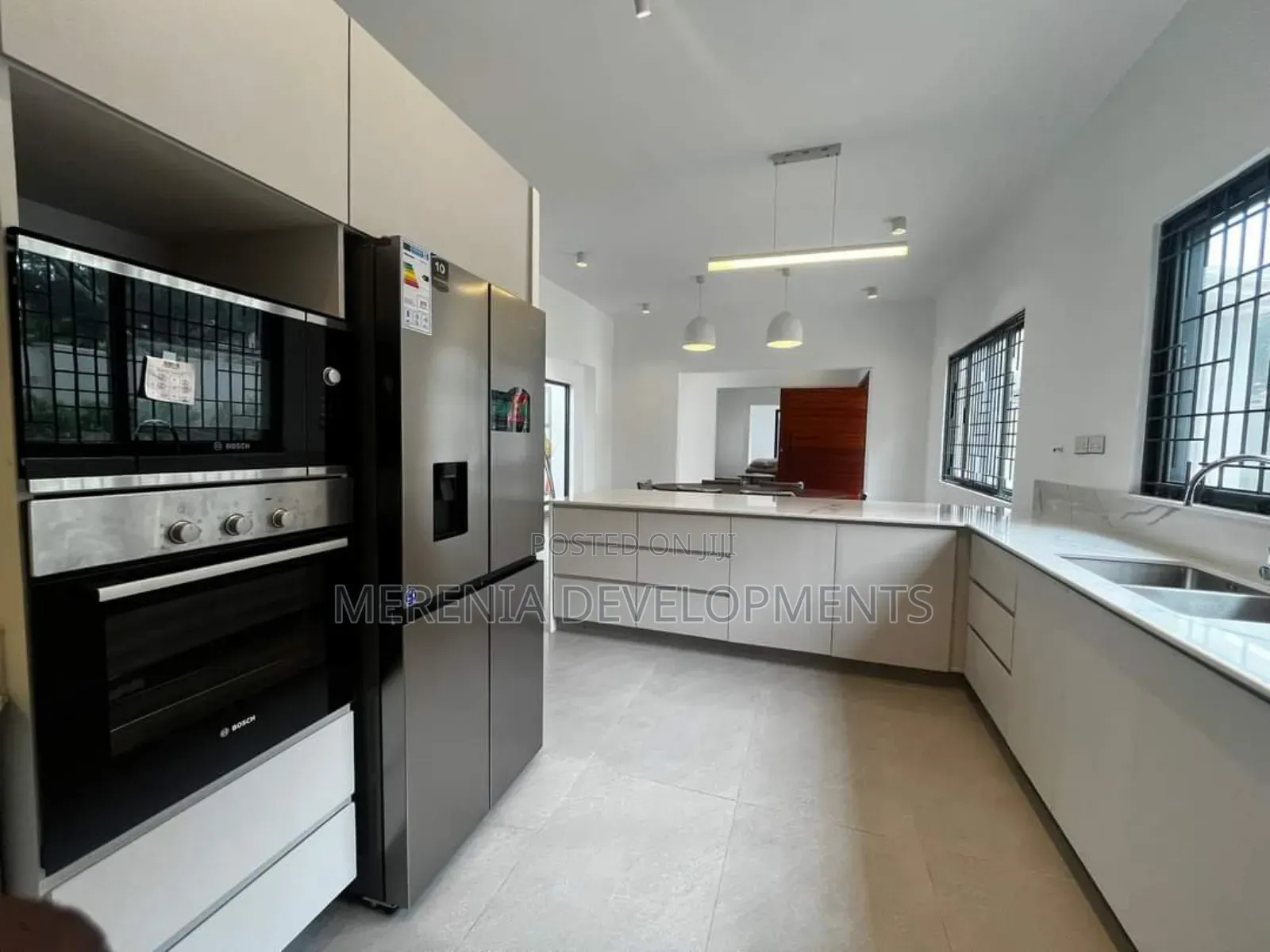 3bdrm Bungalow in Bugoloobi, Nakawa for sale in Nakawa