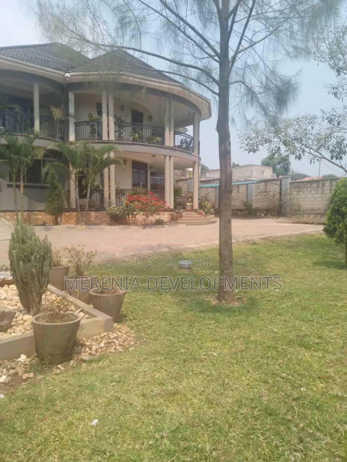 8bdrm House in Komamboga, Kawempe for sale in Kawempe