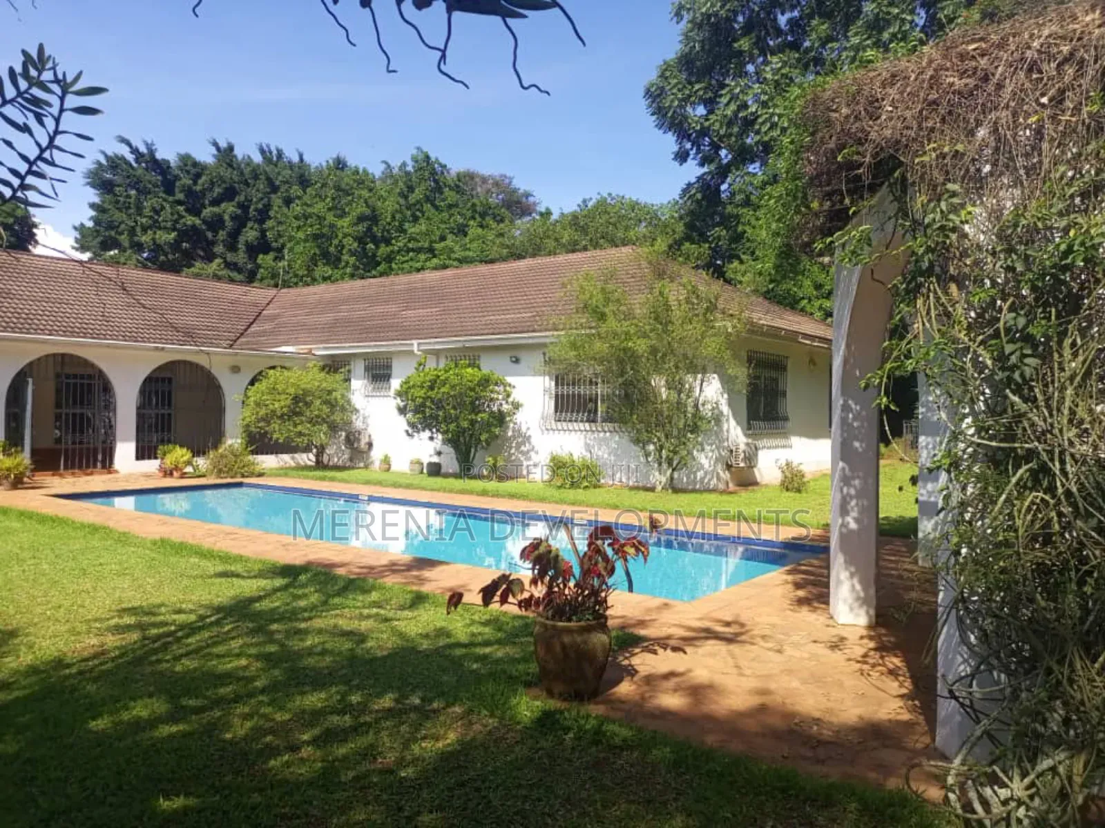 5bdrm House in Kiwatule, Nakawa for sale in Nakawa
