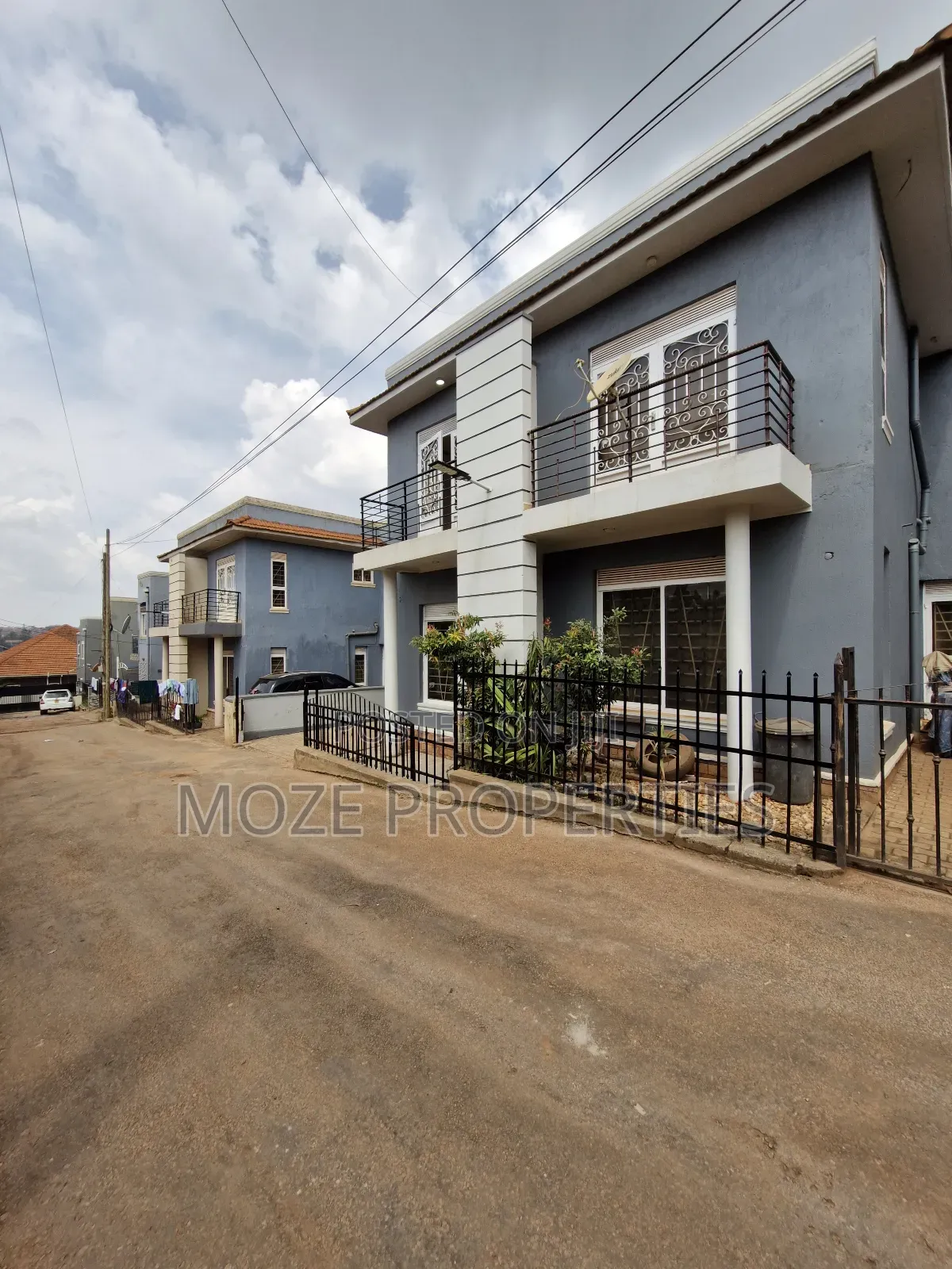 4bdrm Duplex in Kira Mamerito Road., Central Division for sale in Central Division