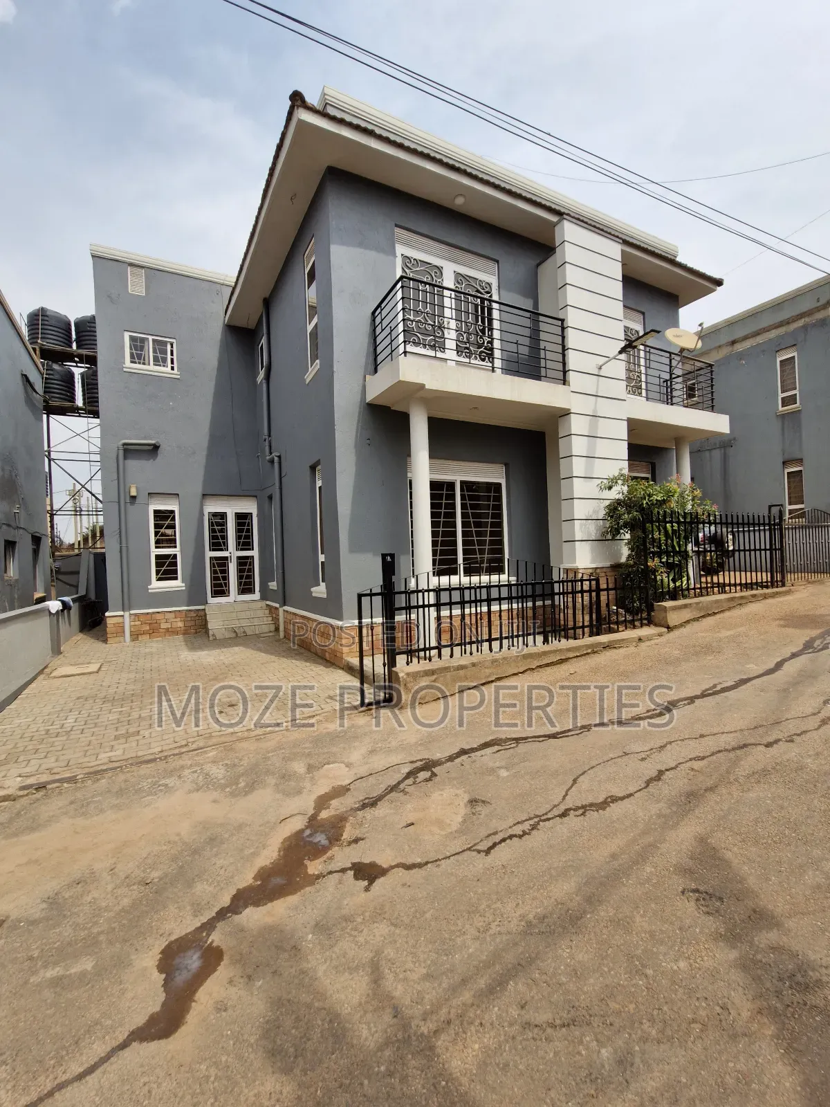 4bdrm Duplex in Kira Mamerito Road., Central Division for sale in Central Division