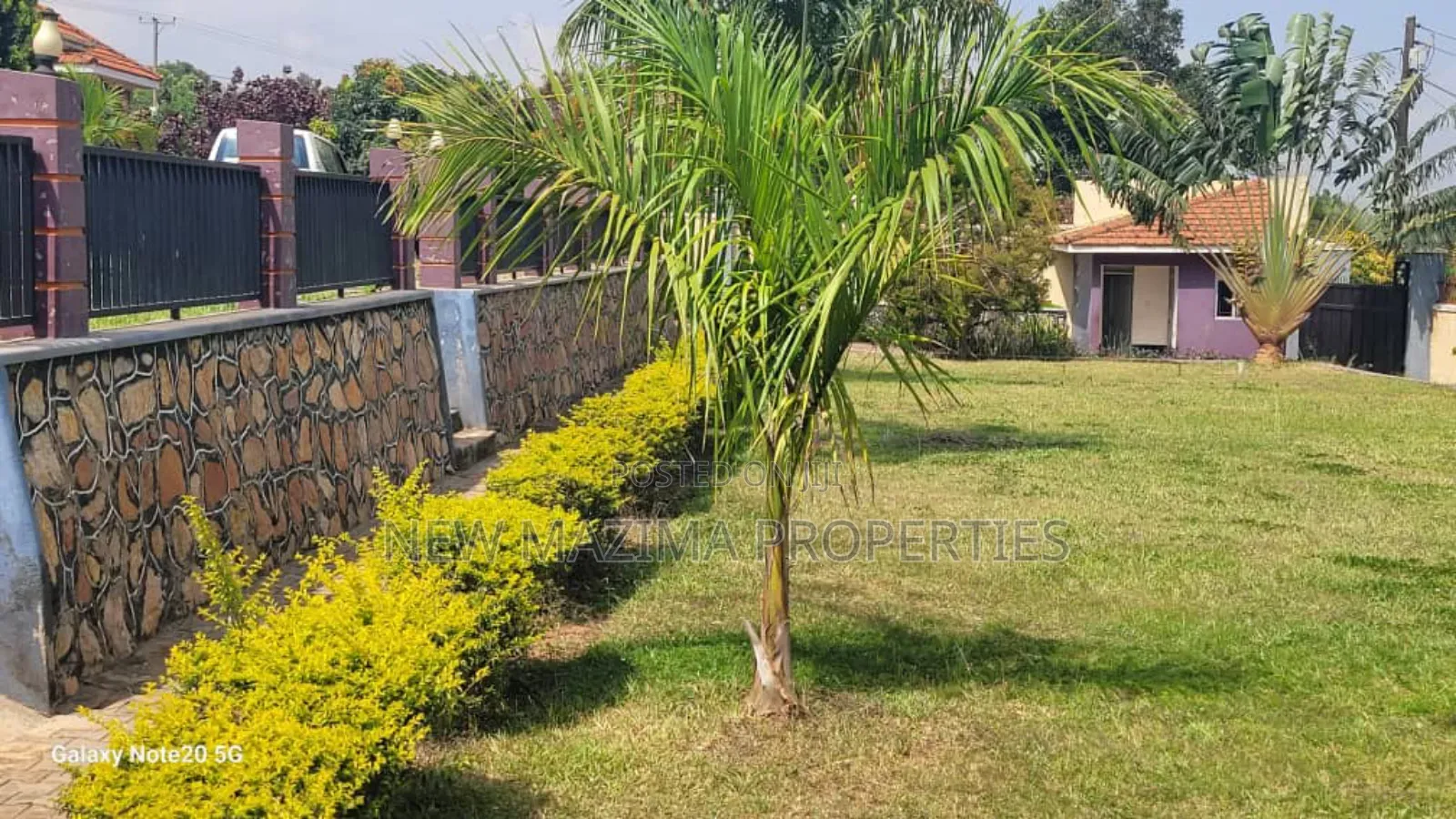 7bdrm Bungalow in Kitala Ntebe Rd, Central Division for rent in Central Division