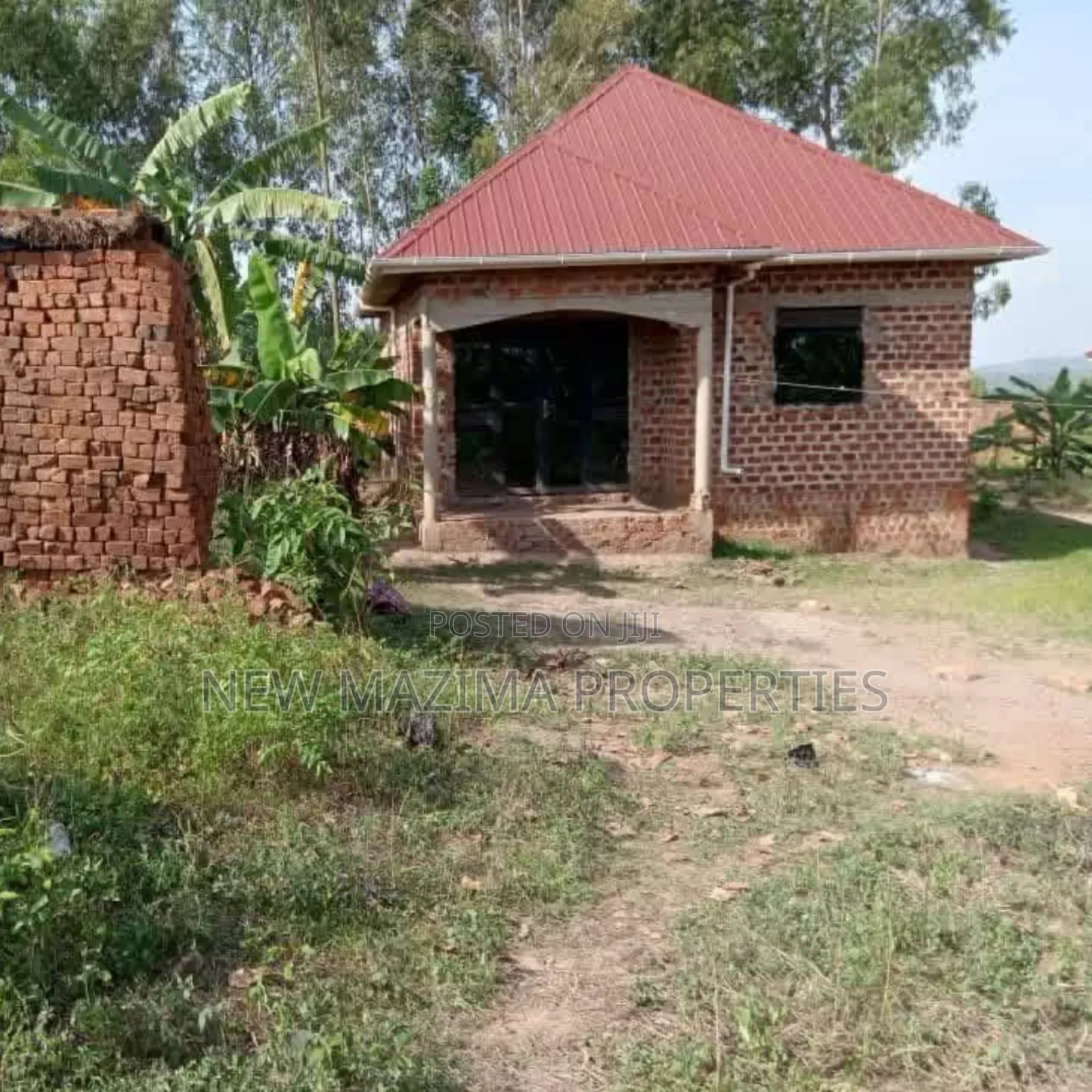 2bdrm House in Kakengerenge Town, Central Division for sale in Central Division