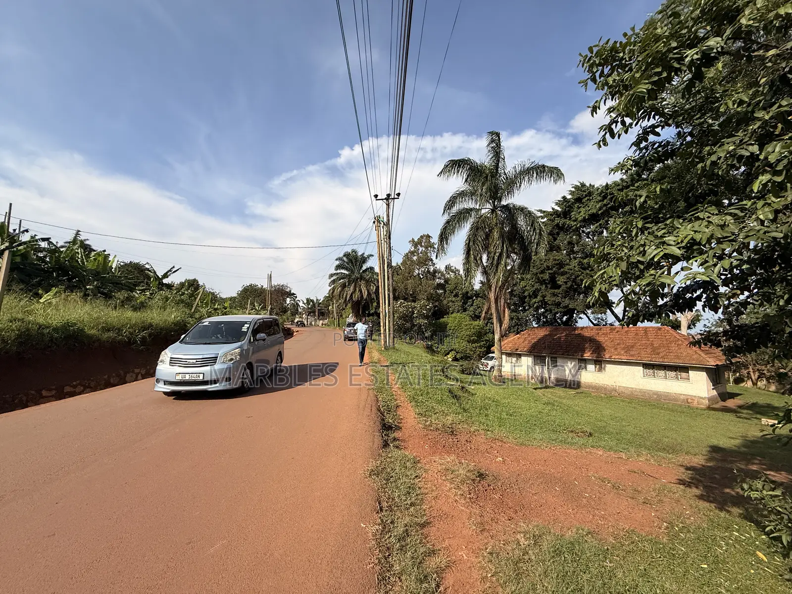 Plot for Sale in Lubowa With Lake View in Central Division