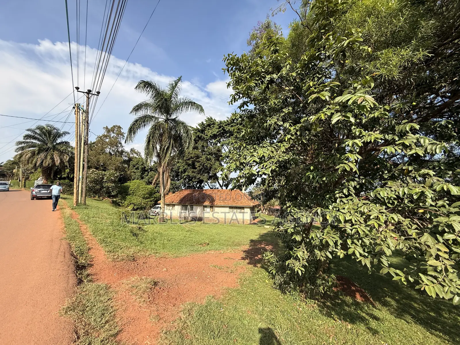 Plot for Sale in Lubowa With Lake View in Central Division