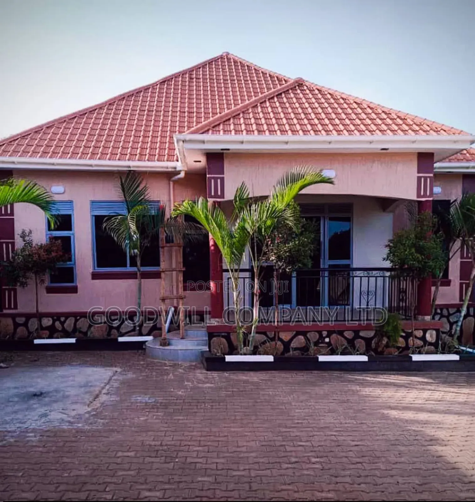 3bdrm House in Bwebajja Entebbe, Central Division for sale in Central Division