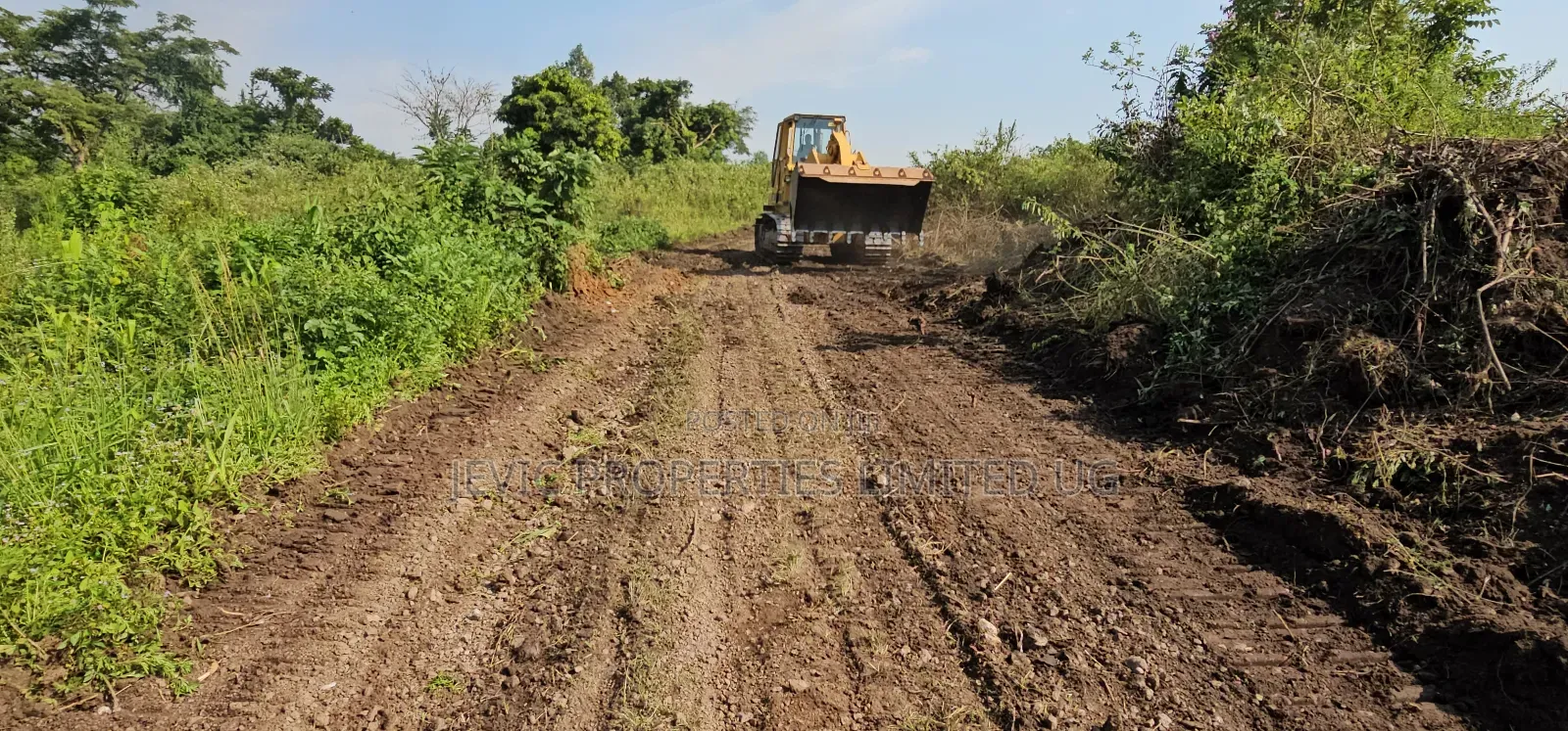 Plots on Hot Sale Oly 5/ 54 Still Stand at Kakiri 2 M Ugx in Wakiso / Wakiso