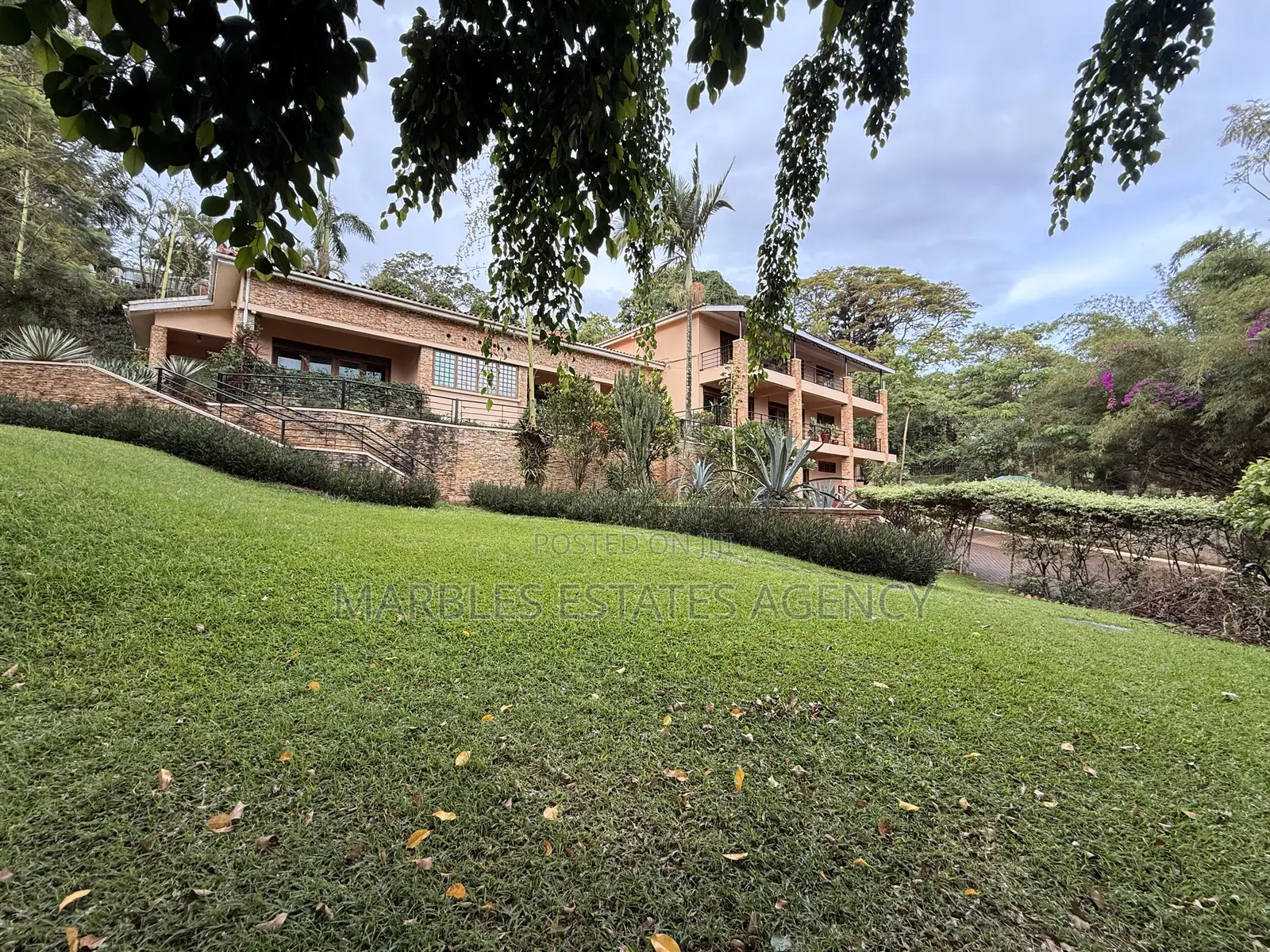 6bdrm House in Mbuya, Central Division for rent in Central Division