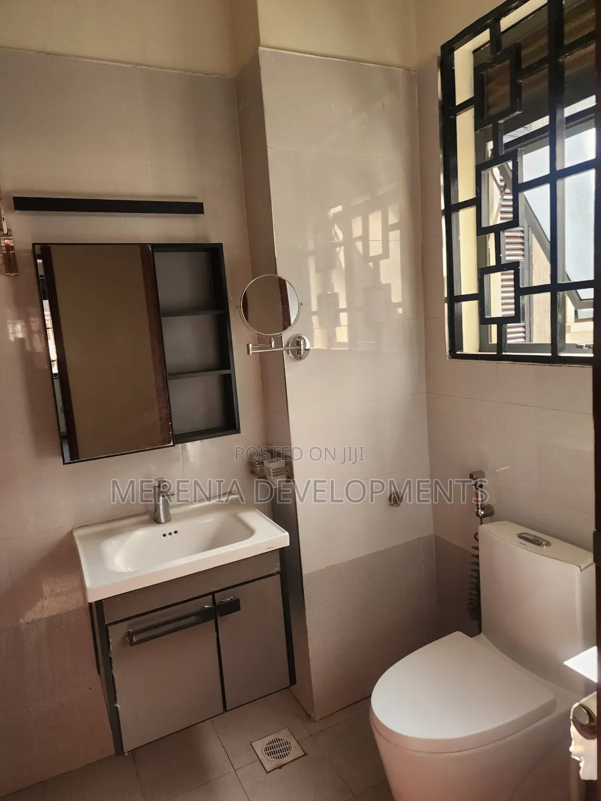 3bdrm Apartment in Muyenga, Makindye for rent in Makindye