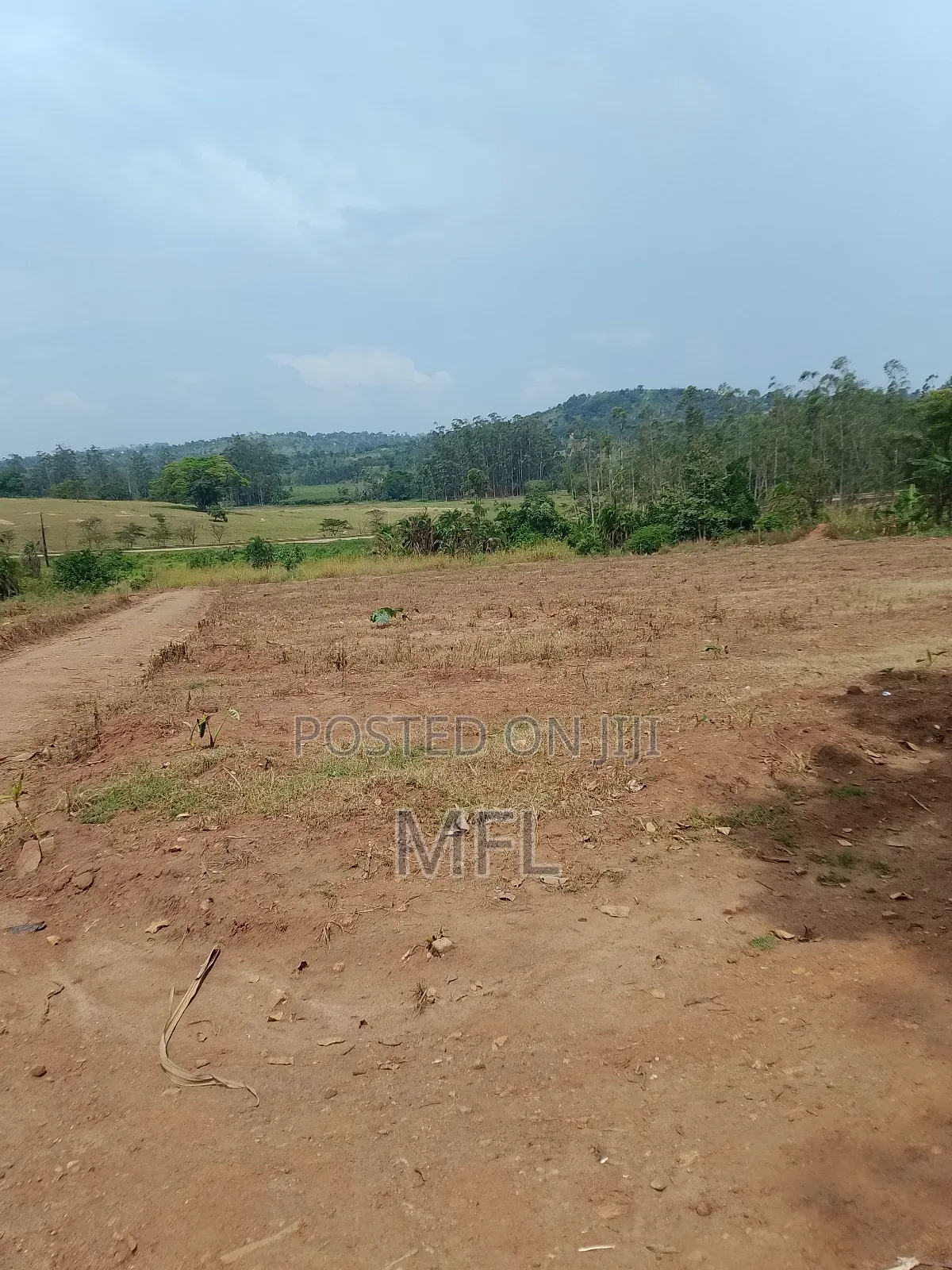 Gobero Highway View Tarmac Estate Titled Land in Wakiso / Wakiso