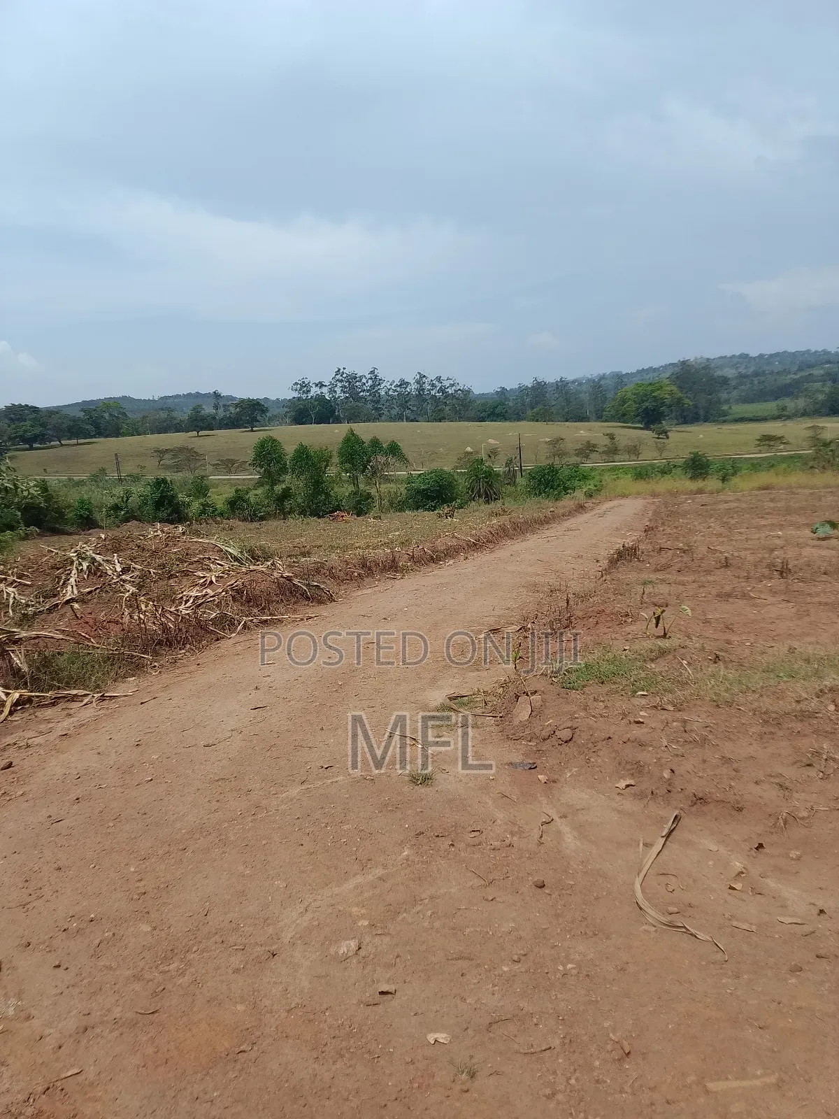 Gobero Highway View Tarmac Estate Titled Land in Wakiso / Wakiso